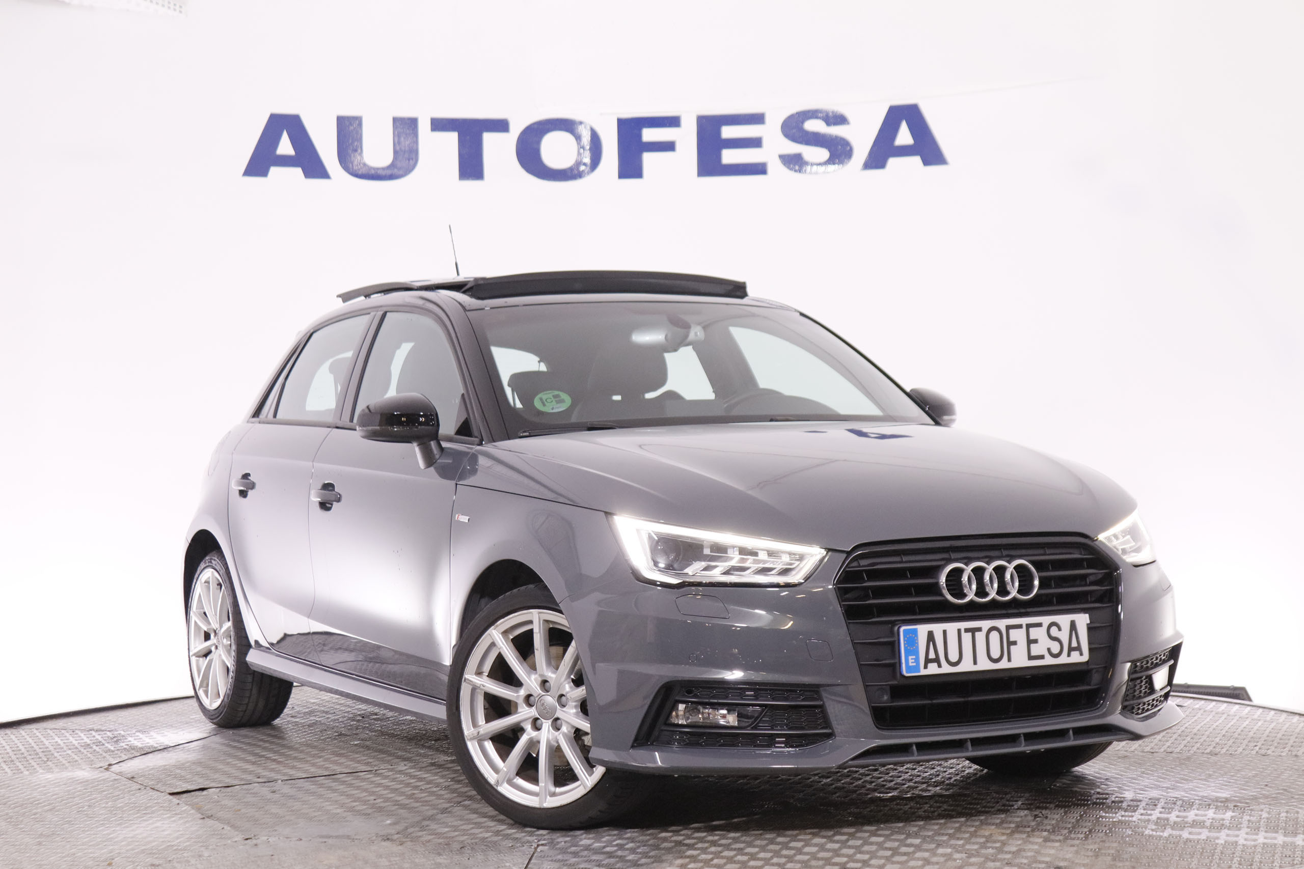 Audi A1 1.4 TFSI SPORTBACK SLINE AUTO 150CV 5P # TECHO ELECTRICO, NAVY, PARKTRONIC foto 2