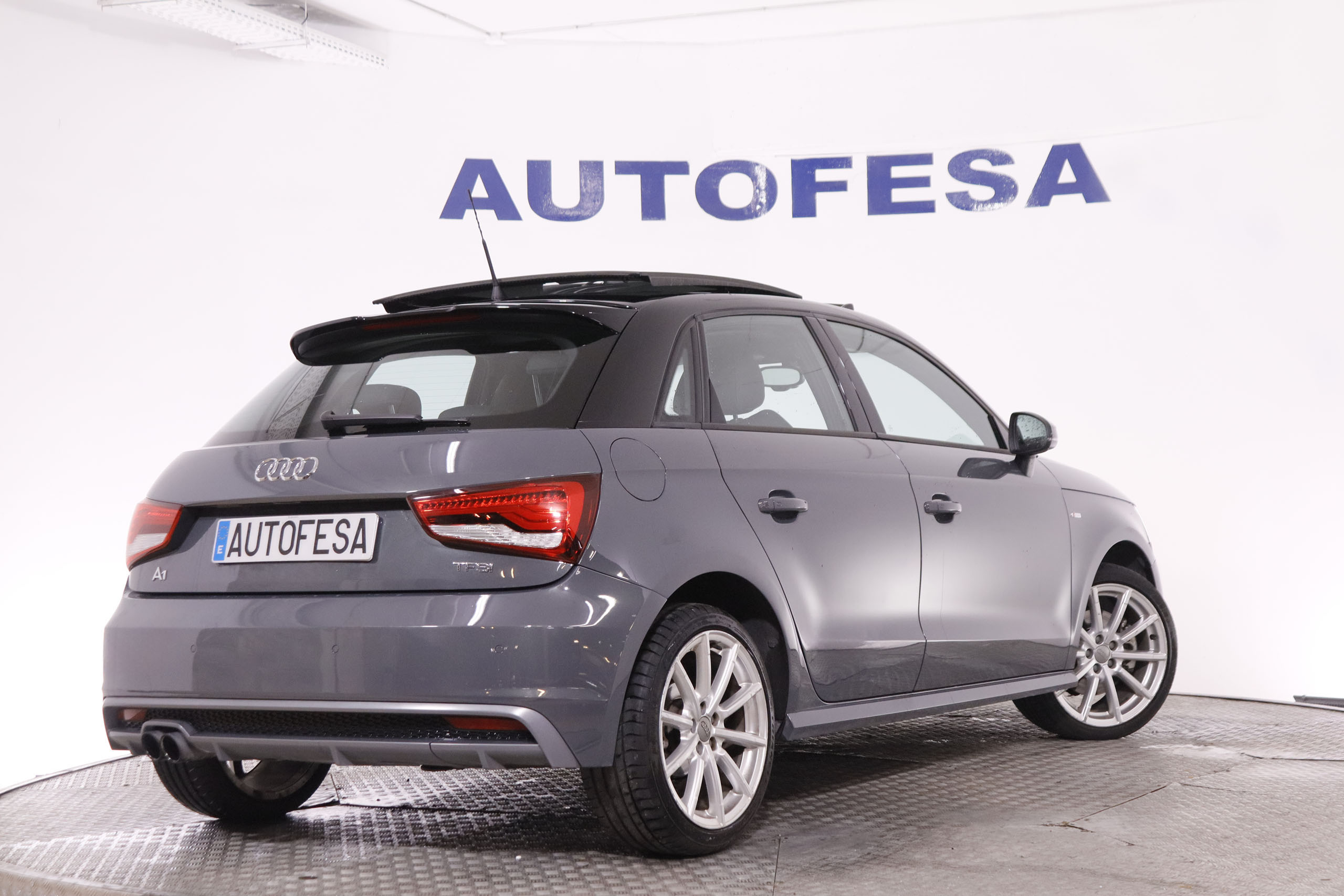 Audi A1 1.4 TFSI SPORTBACK SLINE AUTO 150CV 5P # TECHO ELECTRICO, NAVY, PARKTRONIC foto 6