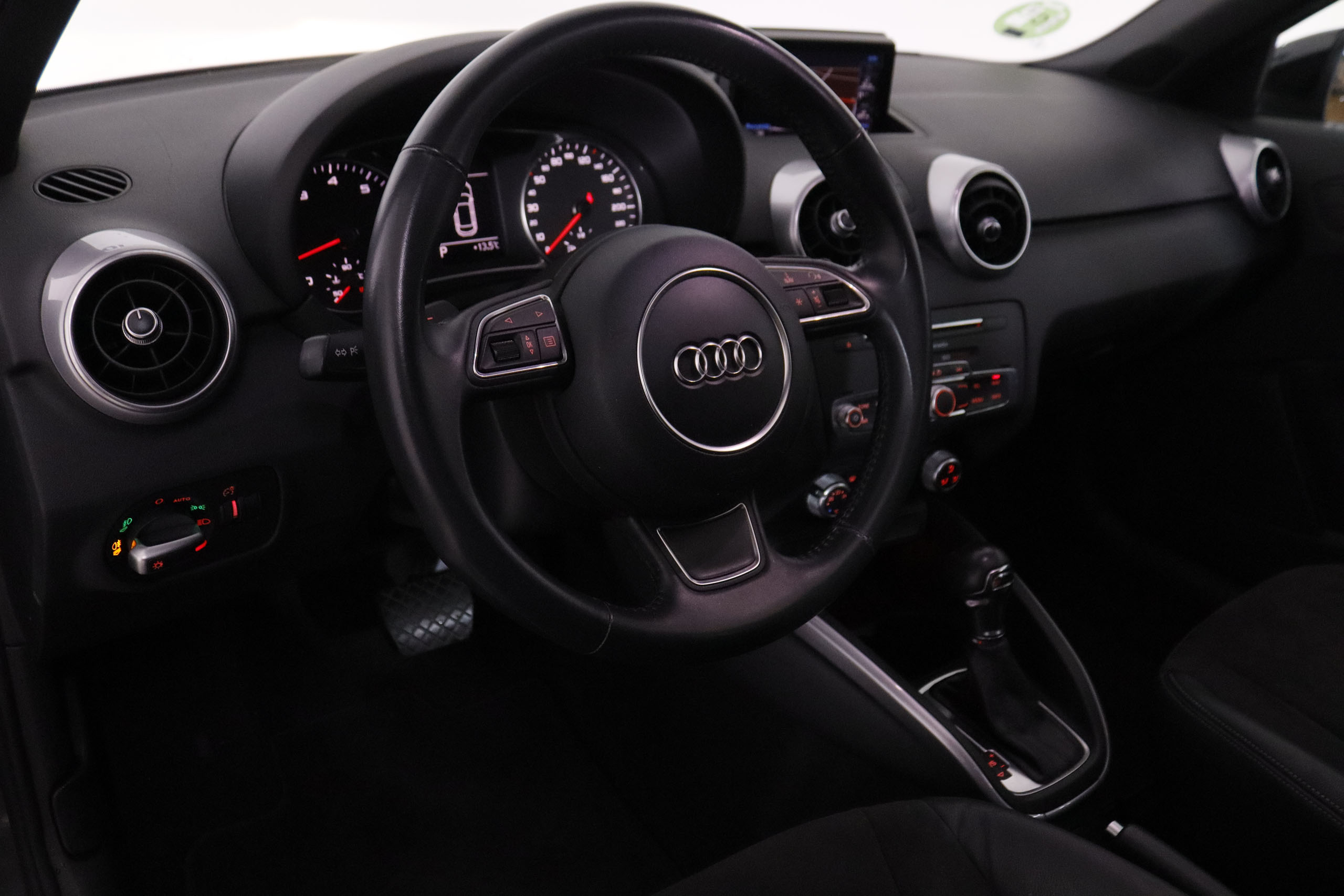 Audi A1 1.4 TFSI SPORTBACK SLINE AUTO 150CV 5P # TECHO ELECTRICO, NAVY, PARKTRONIC foto 15
