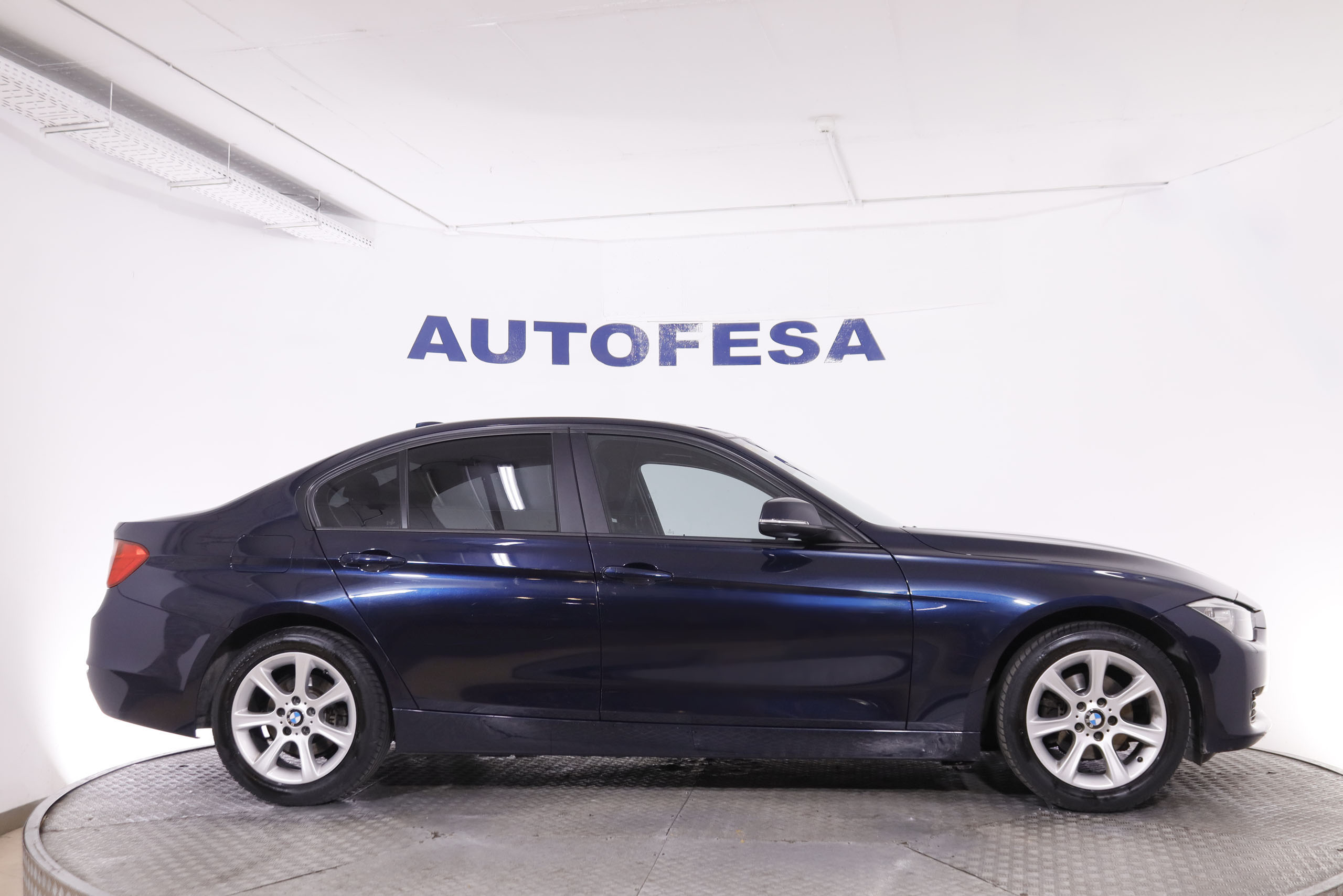 BMW 318 SERIE 3 318D 143CV 4P foto 5