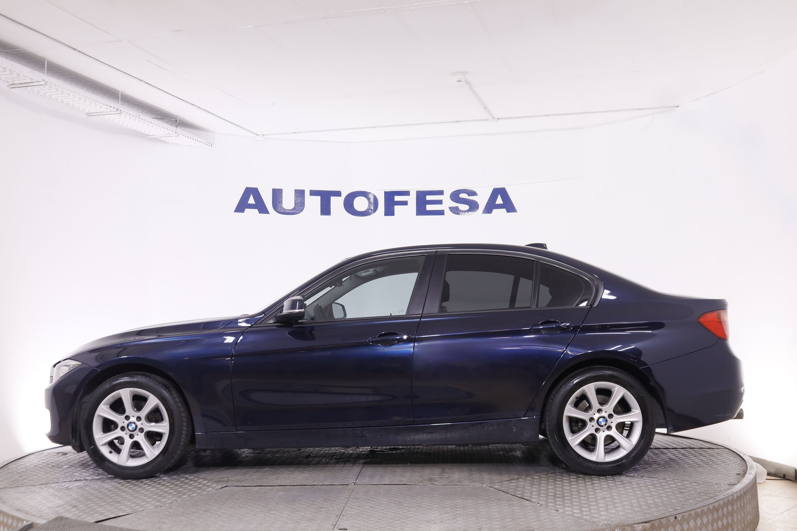 BMW 318 SERIE 3 318D 143CV 4P foto 10