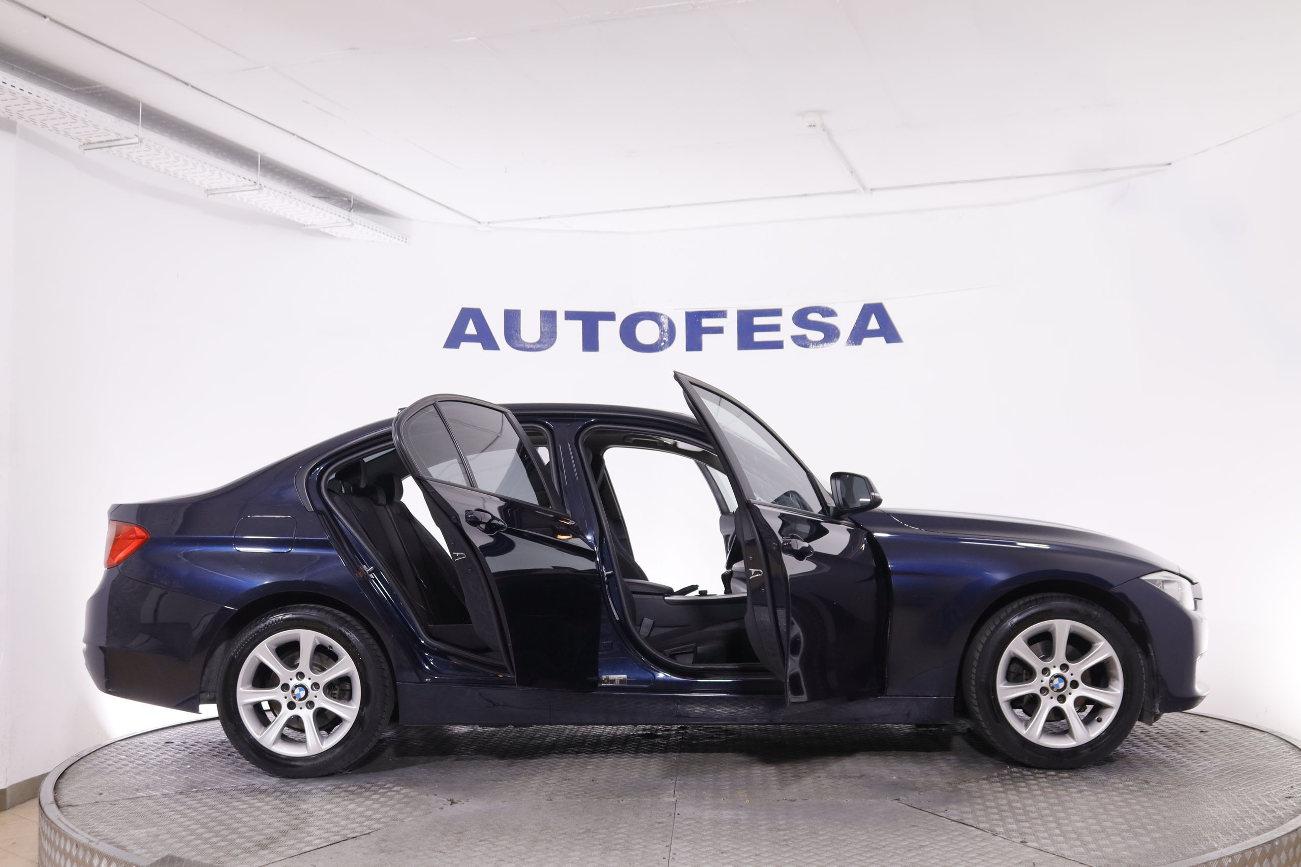 BMW 318 SERIE 3 318D 143CV 4P foto 13