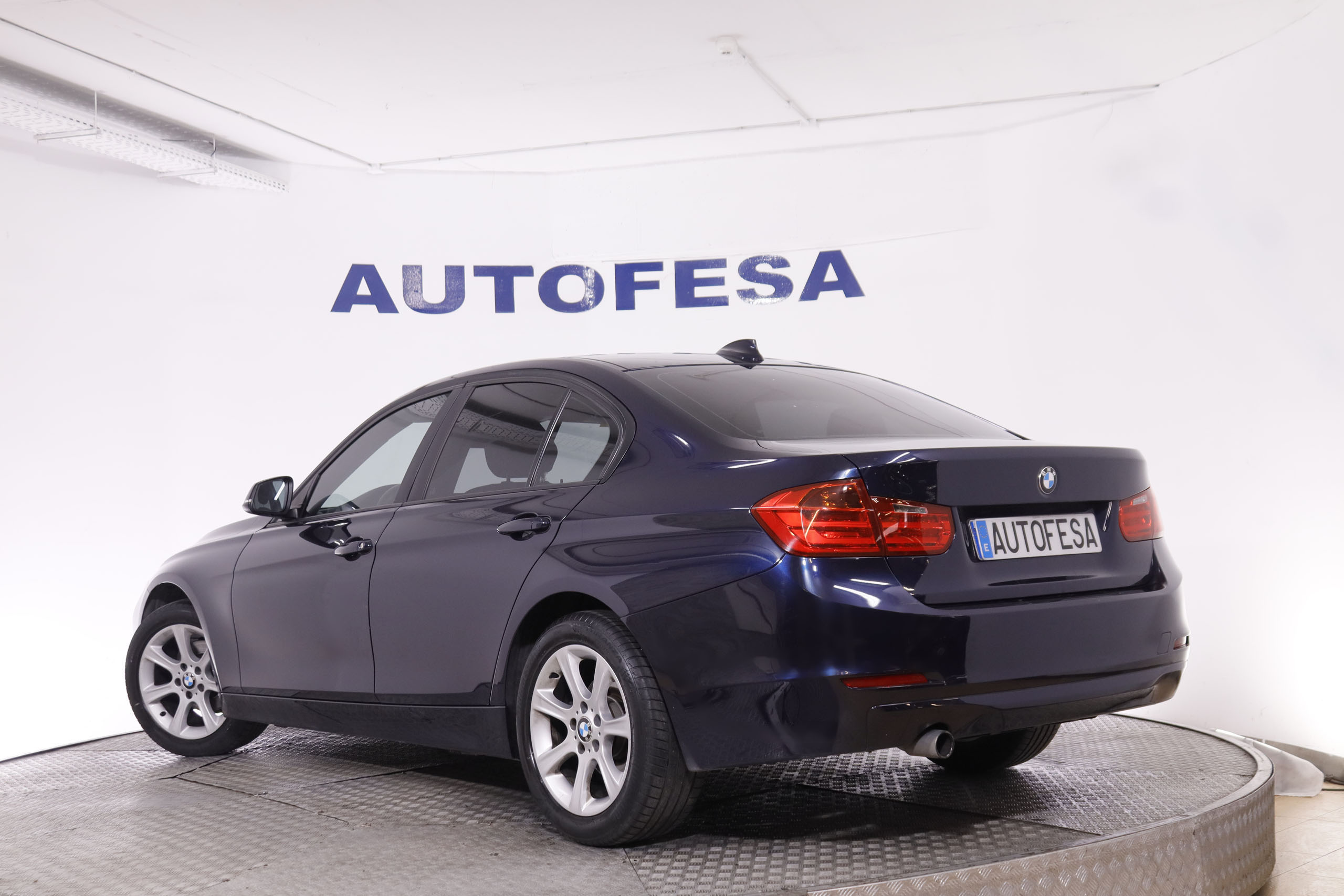BMW 318 SERIE 3 318D 143CV 4P foto 9
