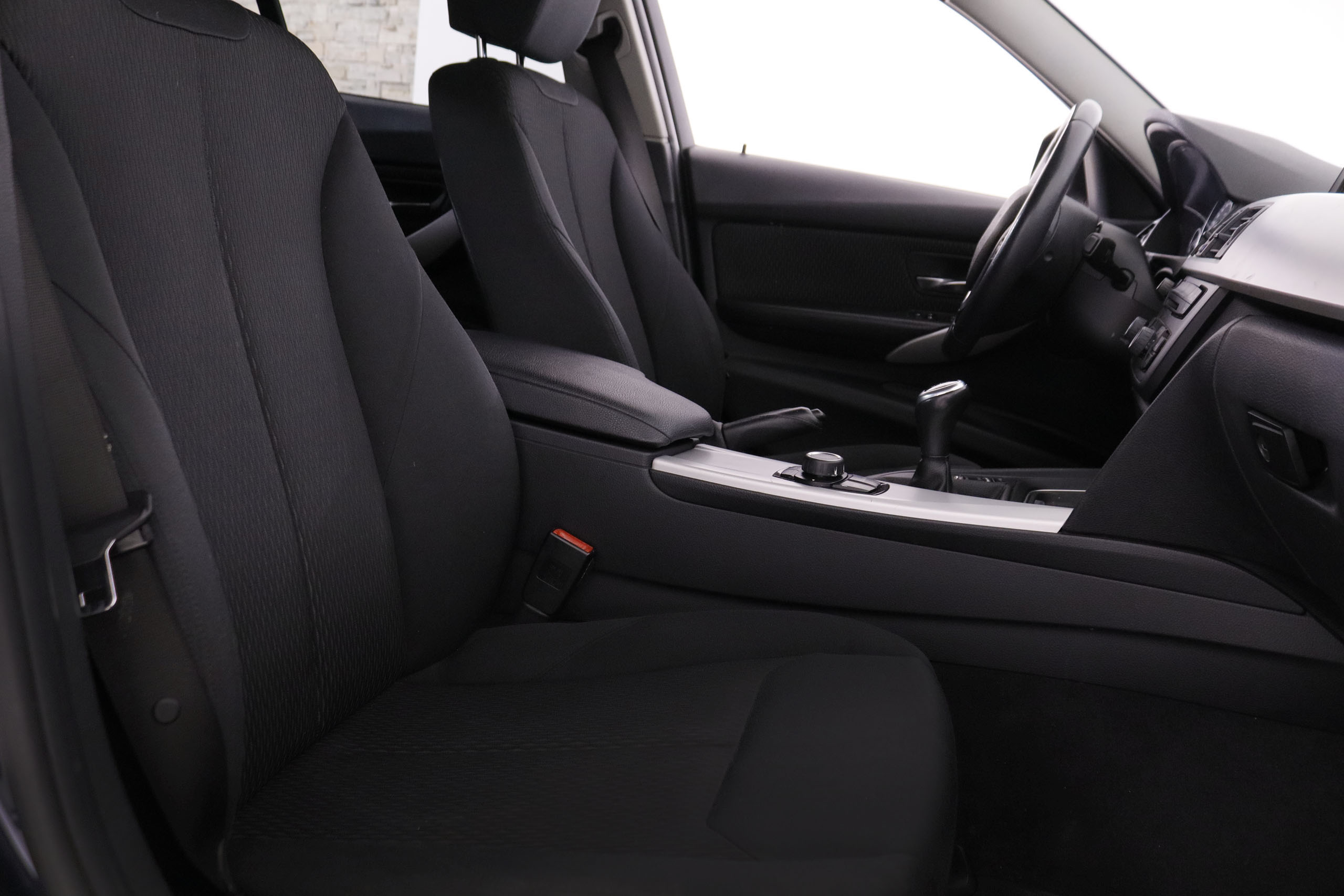 BMW 318 SERIE 3 318D 143CV 4P foto 23