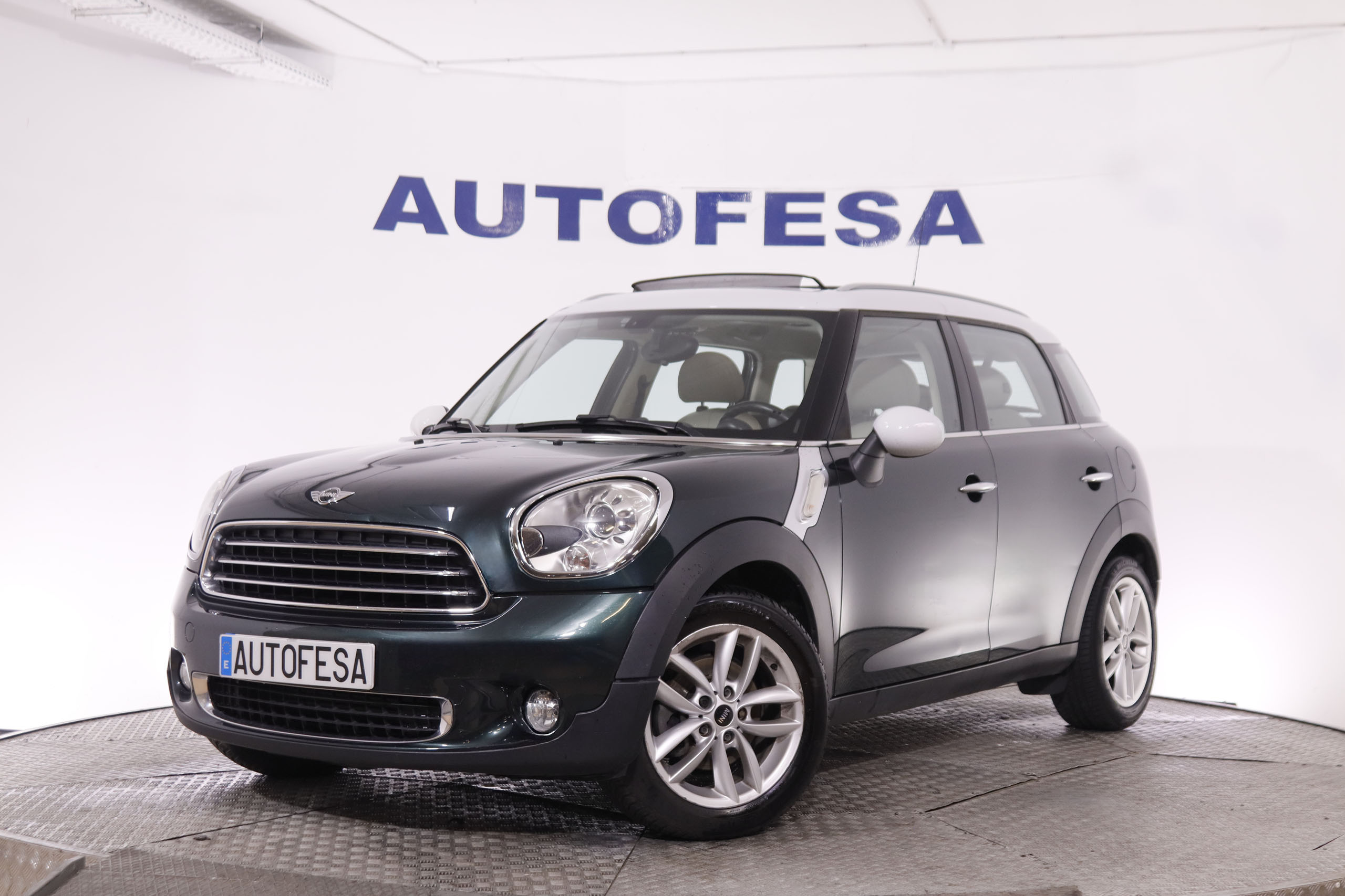 Mini Cooper D Countryman 2.0  AUTO 110CV 5P # CUERO, TECHO ELEC DOBLE 2.0 AUTO 110CV 5P # CUERO, TECHO ELEC DOBLE foto 8