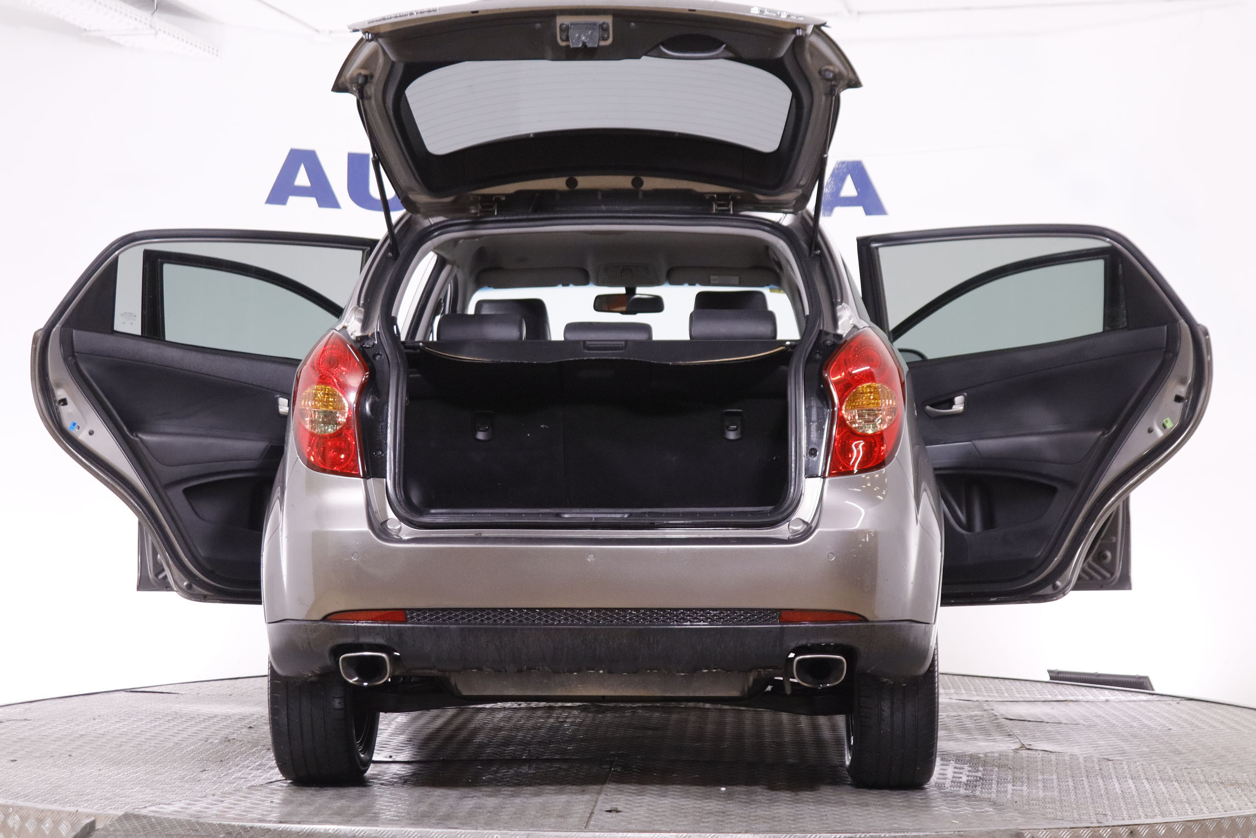 Ssangyong Korando 2.0 D20T LIMITED 4X2 175CV 5P # CUERO, PARKTRONIC foto 11