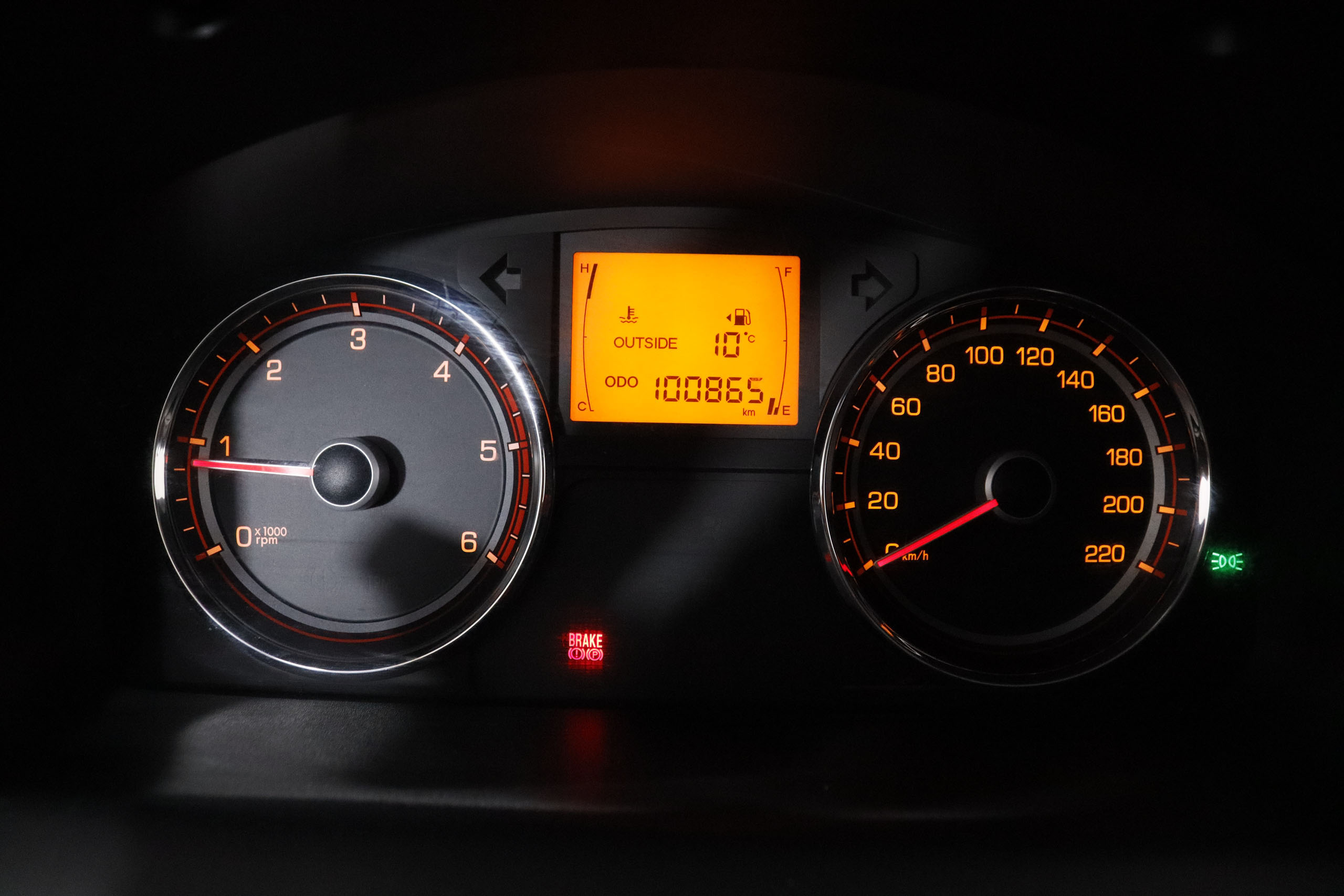 Ssangyong Korando 2.0 D20T LIMITED 4X2 175CV 5P # CUERO, PARKTRONIC foto 18