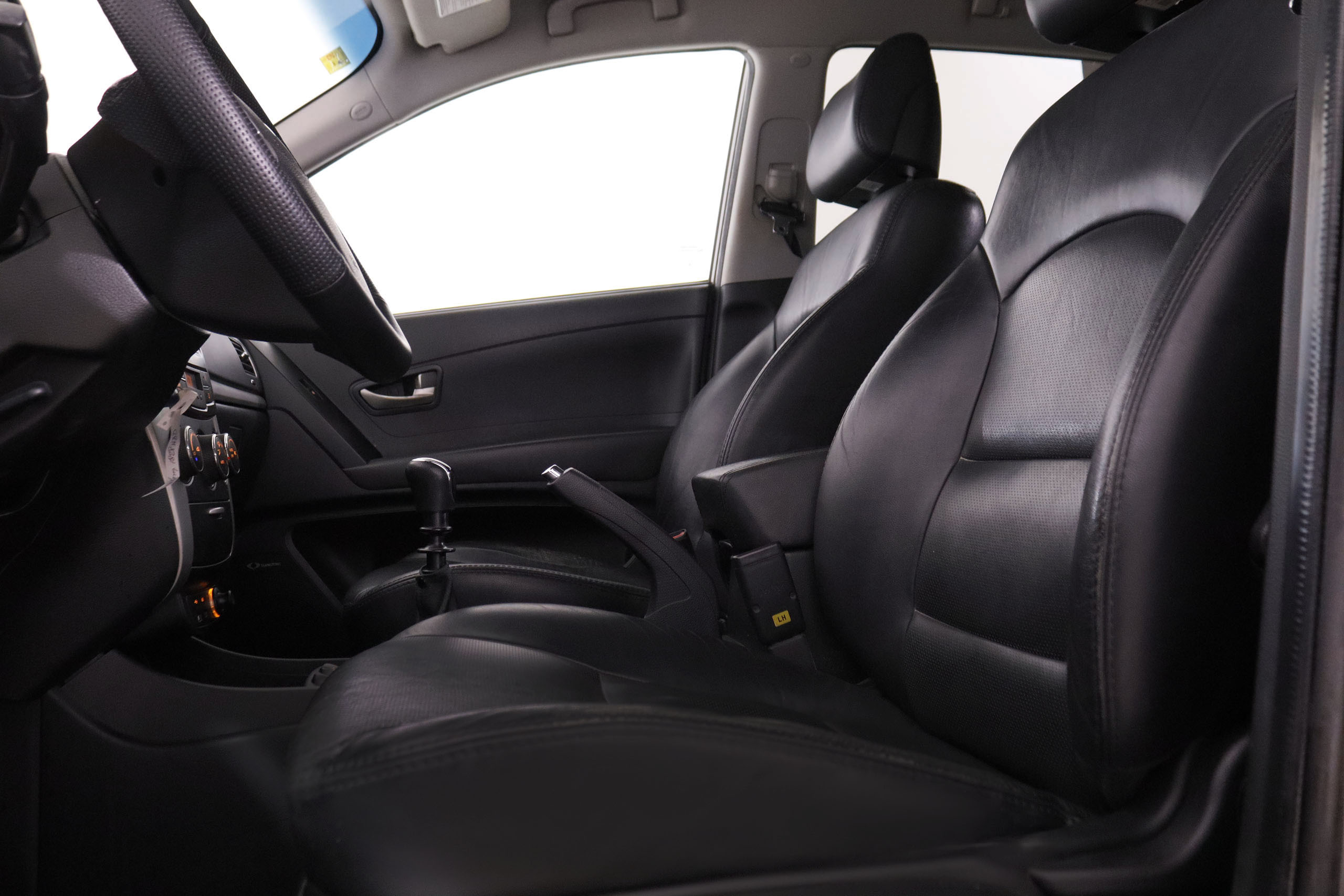 Ssangyong Korando 2.0 D20T LIMITED 4X2 175CV 5P # CUERO, PARKTRONIC foto 22