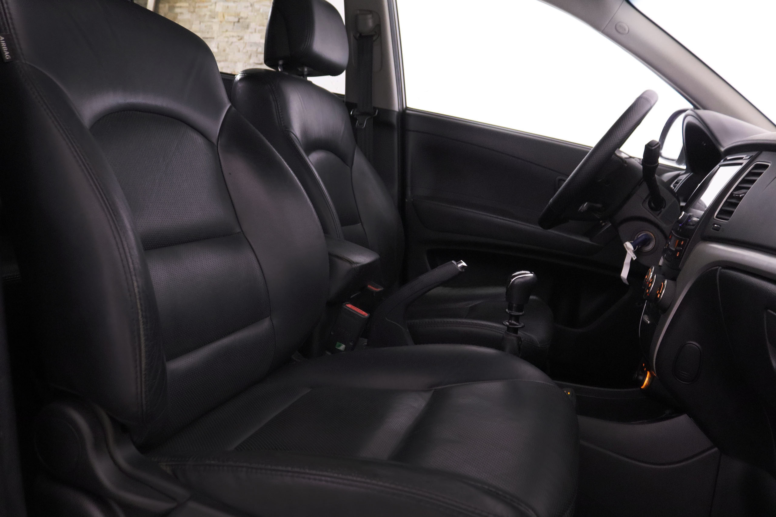 Ssangyong Korando 2.0 D20T LIMITED 4X2 175CV 5P # CUERO, PARKTRONIC foto 23