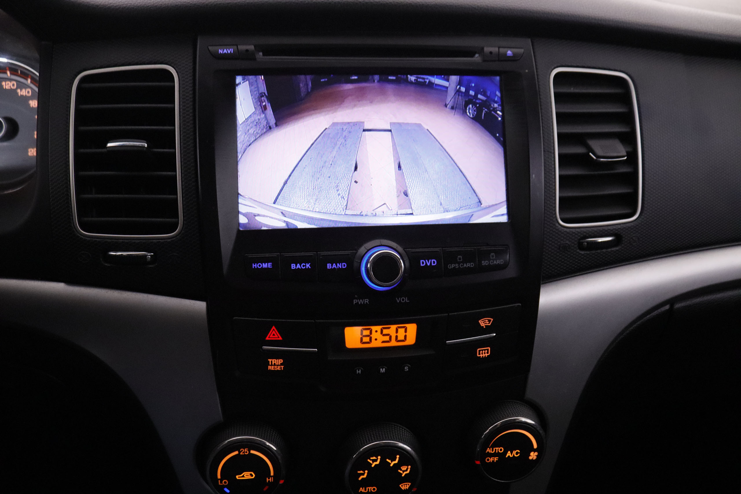 Ssangyong Korando 2.0 D20T LIMITED 4X2 175CV 5P # CUERO, PARKTRONIC foto 19