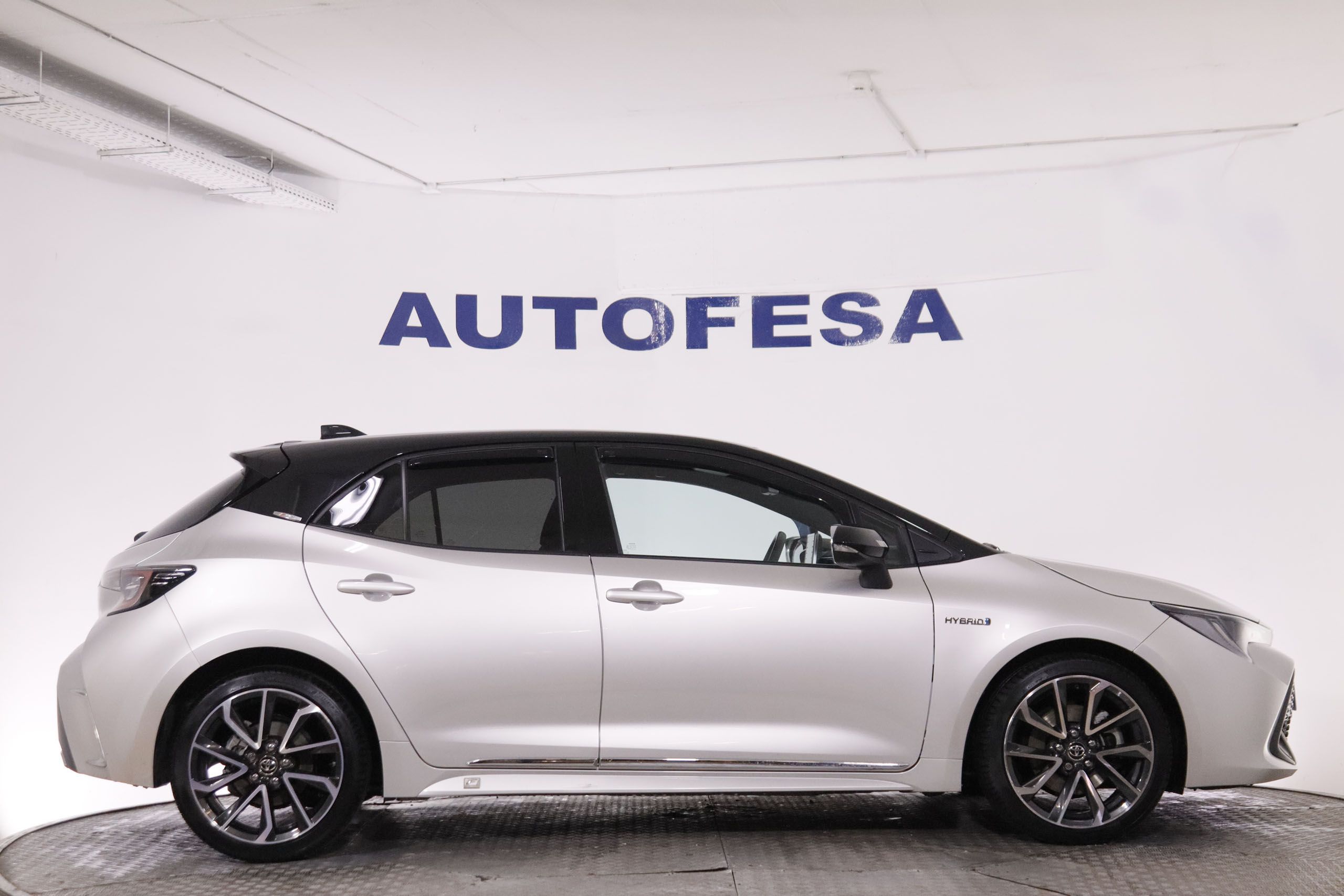 Toyota Corolla 2.0 HEV FEEL GO ECVT AUTO 180CV 5P # NAVY, PARKTRONIC foto 9