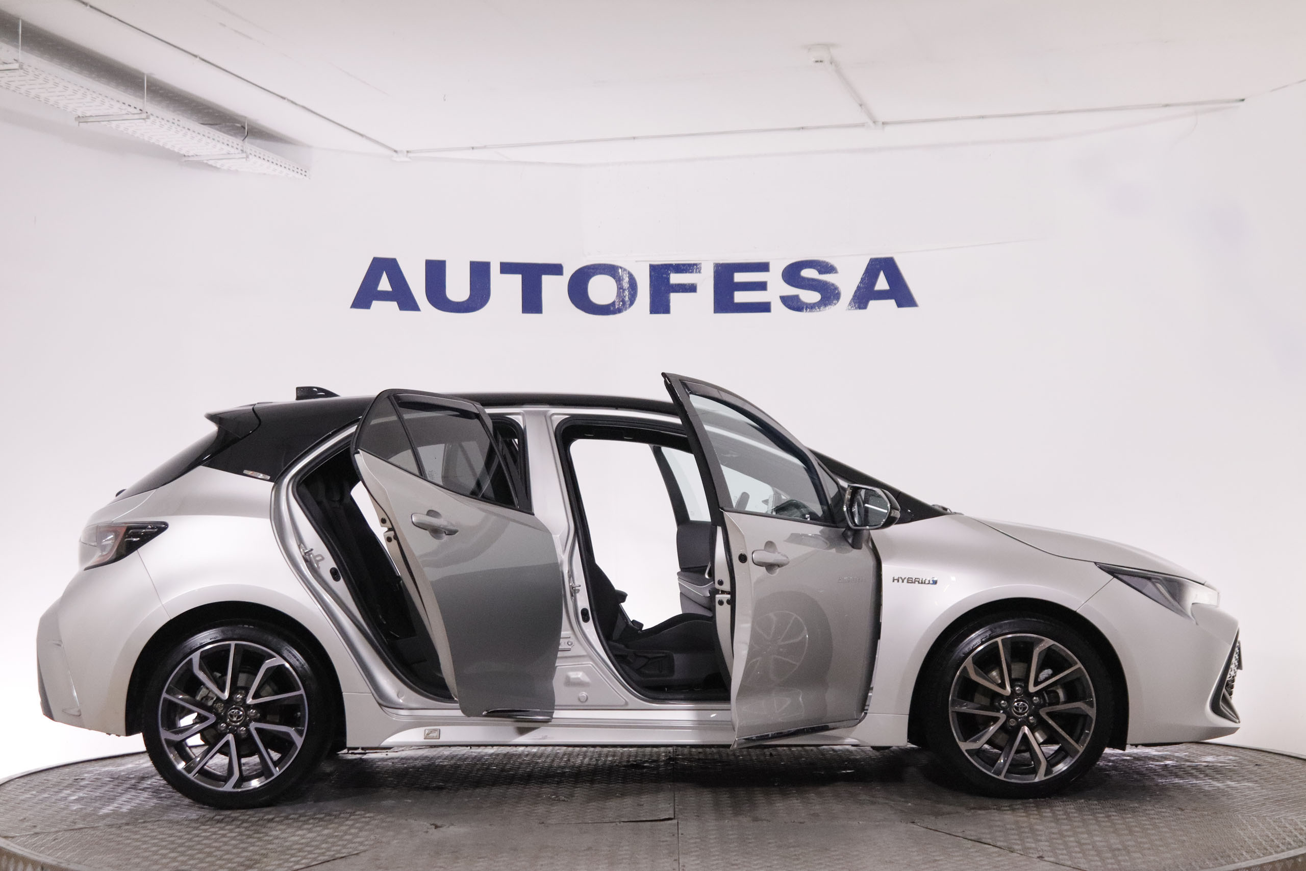 Toyota Corolla 2.0 HEV FEEL GO ECVT AUTO 180CV 5P # NAVY, PARKTRONIC foto 10