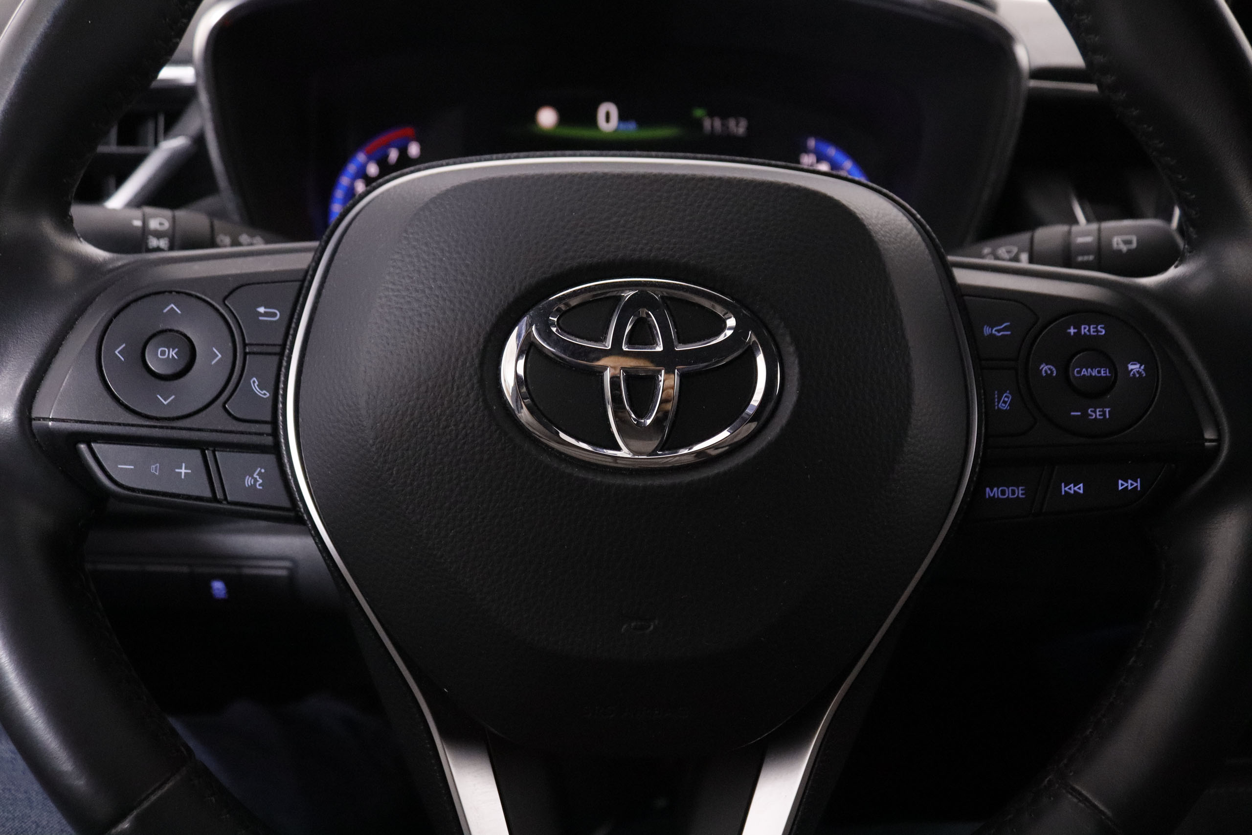 Toyota Corolla 2.0 HEV FEEL GO ECVT AUTO 180CV 5P # NAVY, PARKTRONIC foto 15