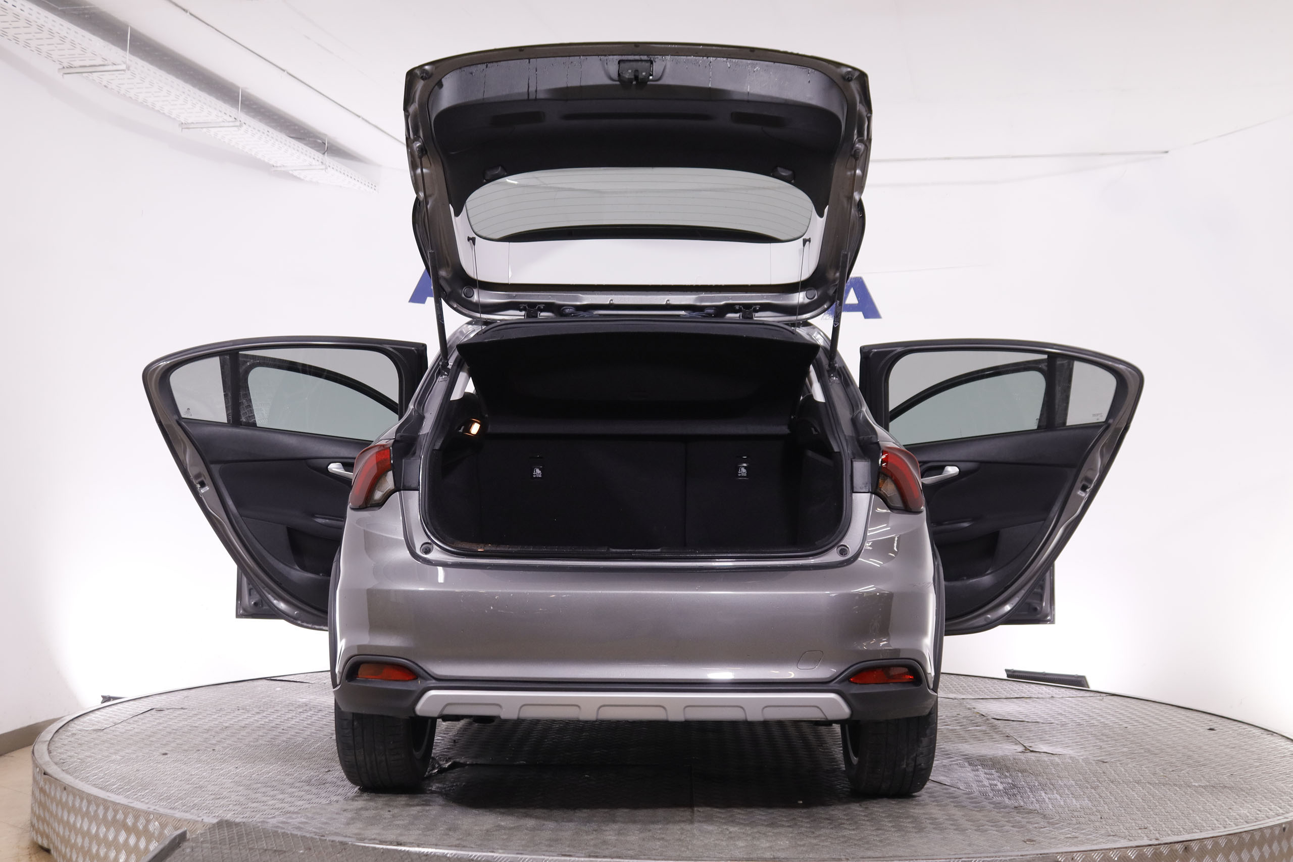 Fiat Tipo CROSS 1.0 FIREFLY TURBO 100CV 5P foto 10