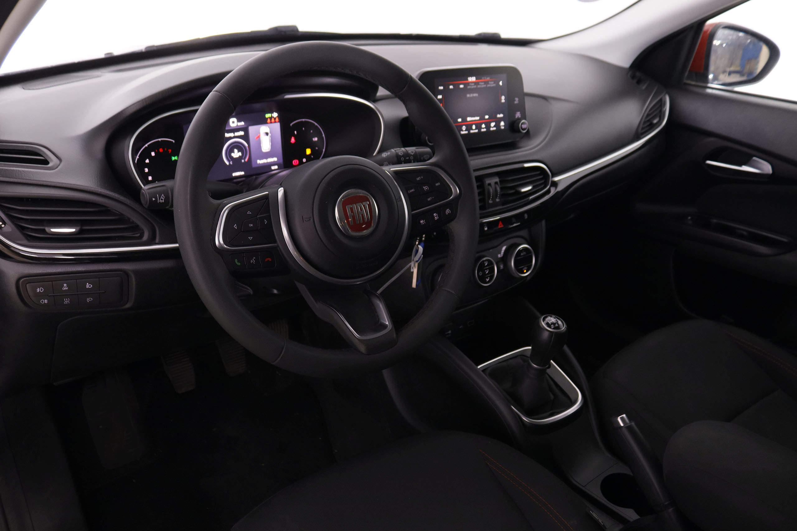 Fiat Tipo CROSS 1.0 FIREFLY TURBO 100CV 5P foto 17