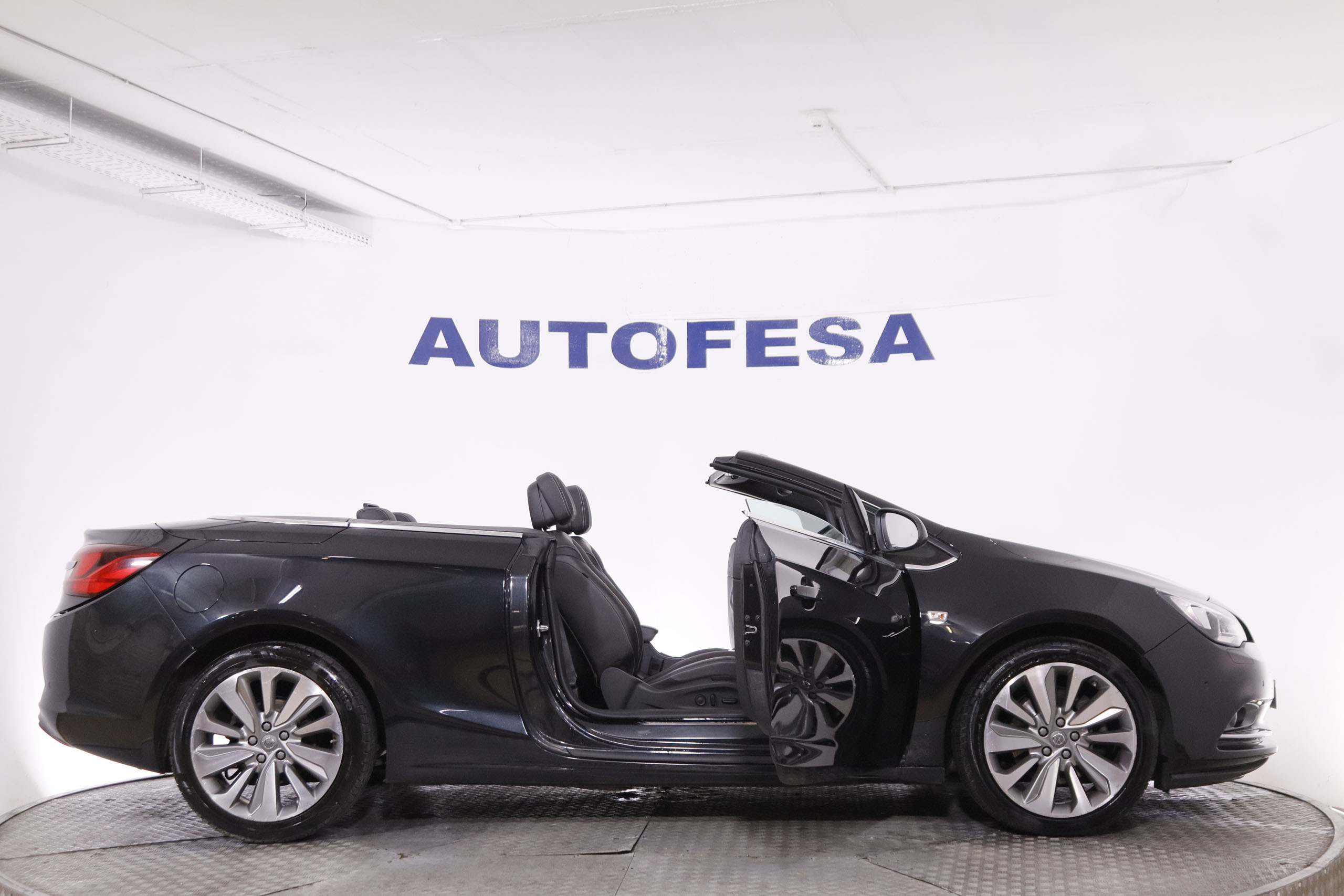 Opel CABRIO 2.0 CDTI COSMO PACK 165CV 2P # CUERO, NAVY, PARKTRONIC foto 14
