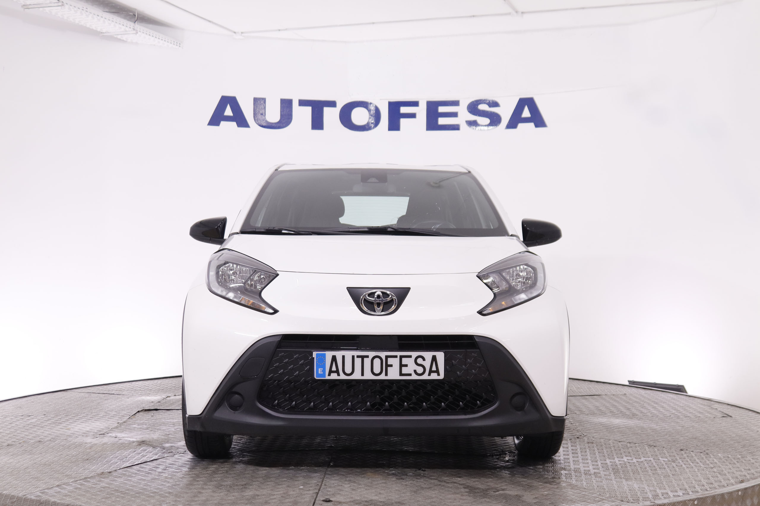 Toyota Aygo X 1.0 VVT DYNAMIC 72CV 5P # IVA DEDUCIBLE, GARANTIA FAB 08/2027,CAMARA TRASERA foto 3