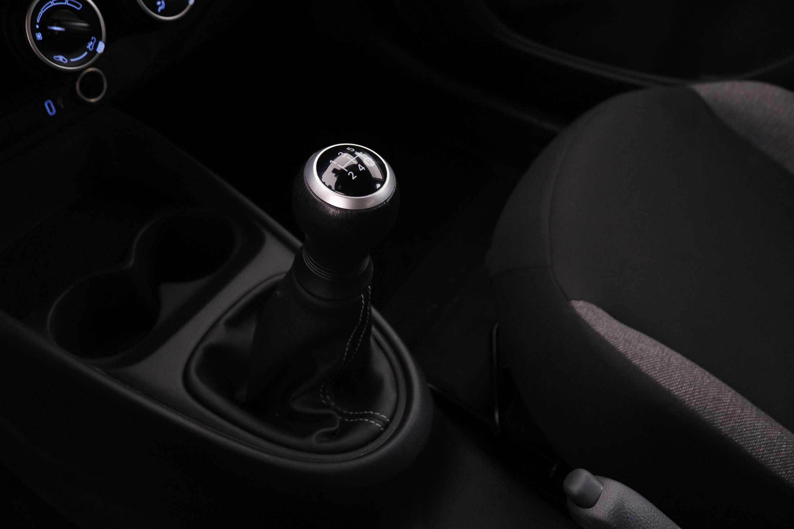 Toyota Aygo X 1.0 VVT DYNAMIC 72CV 5P # IVA DEDUCIBLE, GARANTIA FAB 08/2027,CAMARA TRASERA foto 14