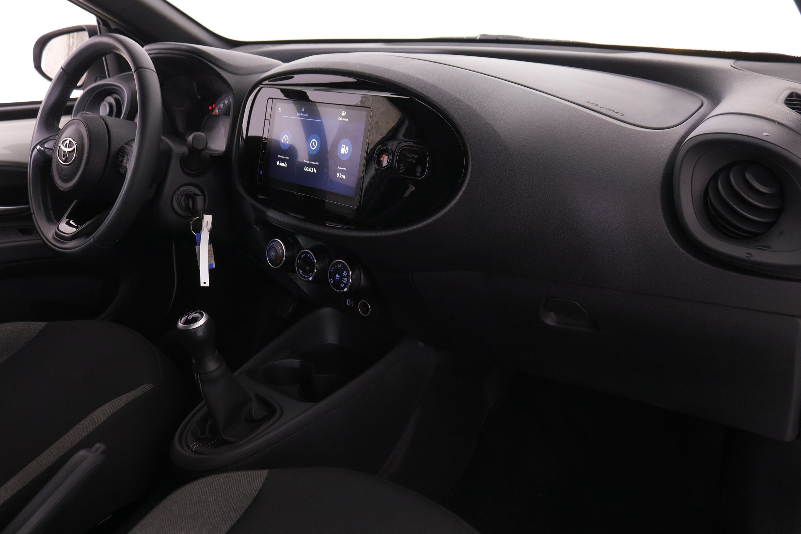 Toyota Aygo X 1.0 VVT DYNAMIC 72CV 5P # IVA DEDUCIBLE, GARANTIA FAB 08/2027,CAMARA TRASERA foto 22