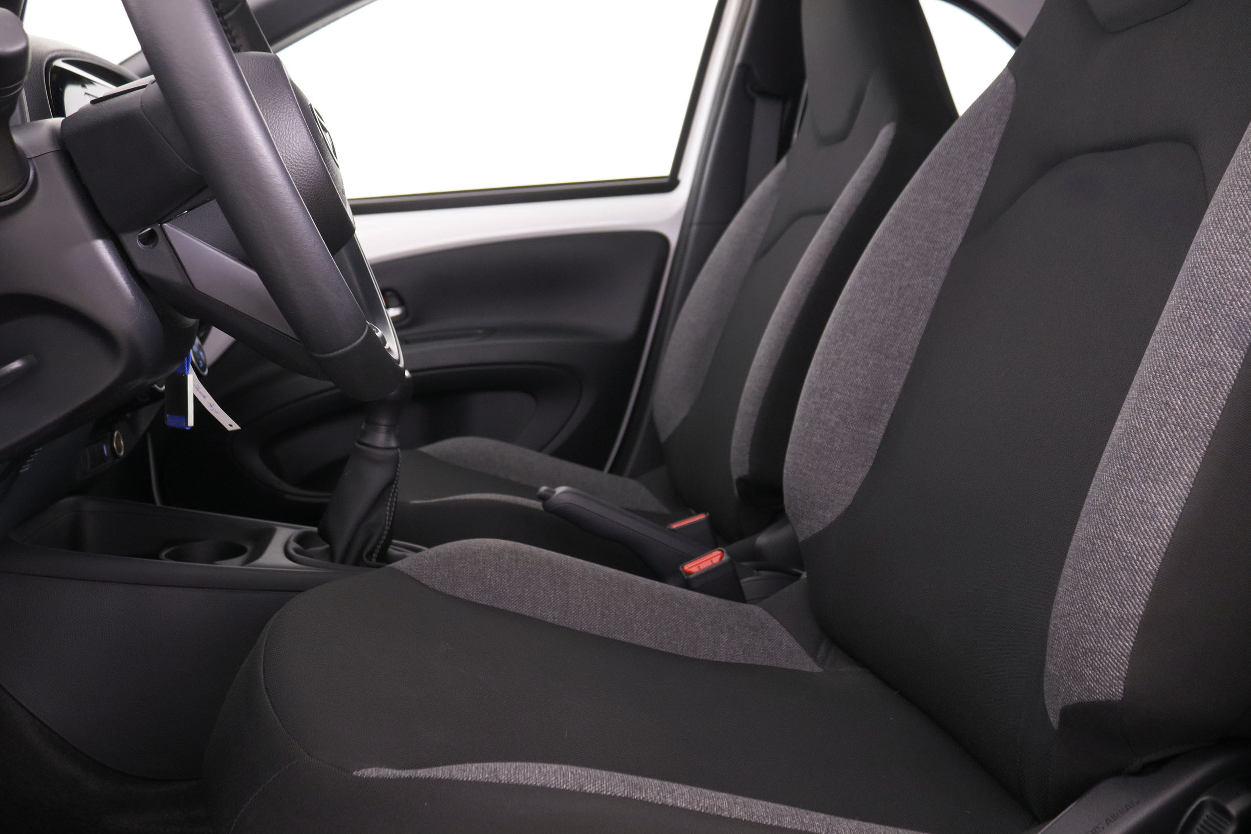 Toyota Aygo X 1.0 VVT DYNAMIC 72CV 5P # IVA DEDUCIBLE, GARANTIA FAB 08/2027,CAMARA TRASERA foto 24