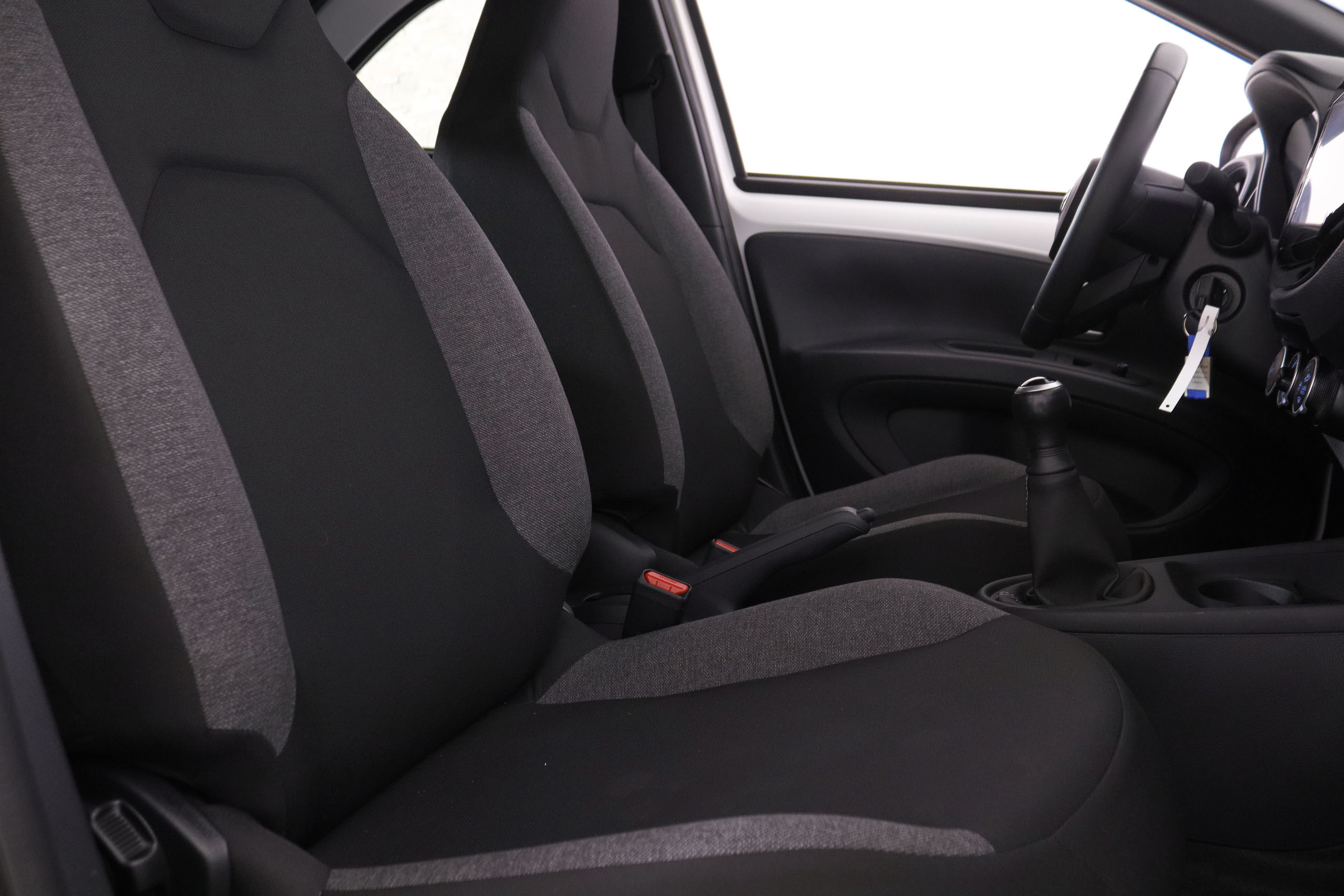 Toyota Aygo X 1.0 VVT DYNAMIC 72CV 5P # IVA DEDUCIBLE, GARANTIA FAB 08/2027,CAMARA TRASERA foto 25