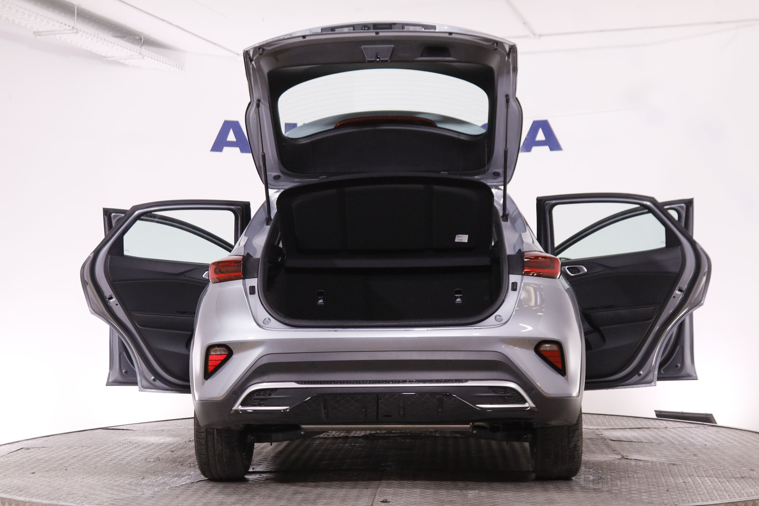 Kia XCEED 1.5 MHEV DRIVE 140CV 5P # GARANTIA FAB 07/2032,NAVY, PARKTRONIC foto 10