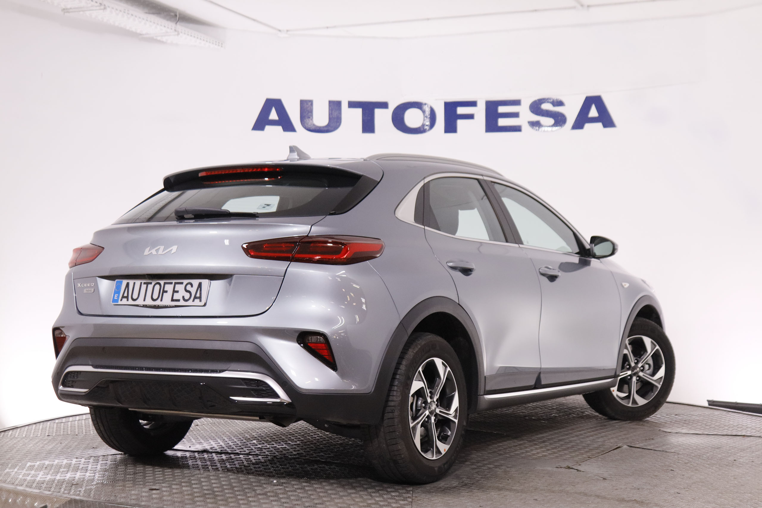 Kia XCEED 1.5 MHEV DRIVE 140CV 5P # GARANTIA FAB 07/2032,NAVY, PARKTRONIC foto 7