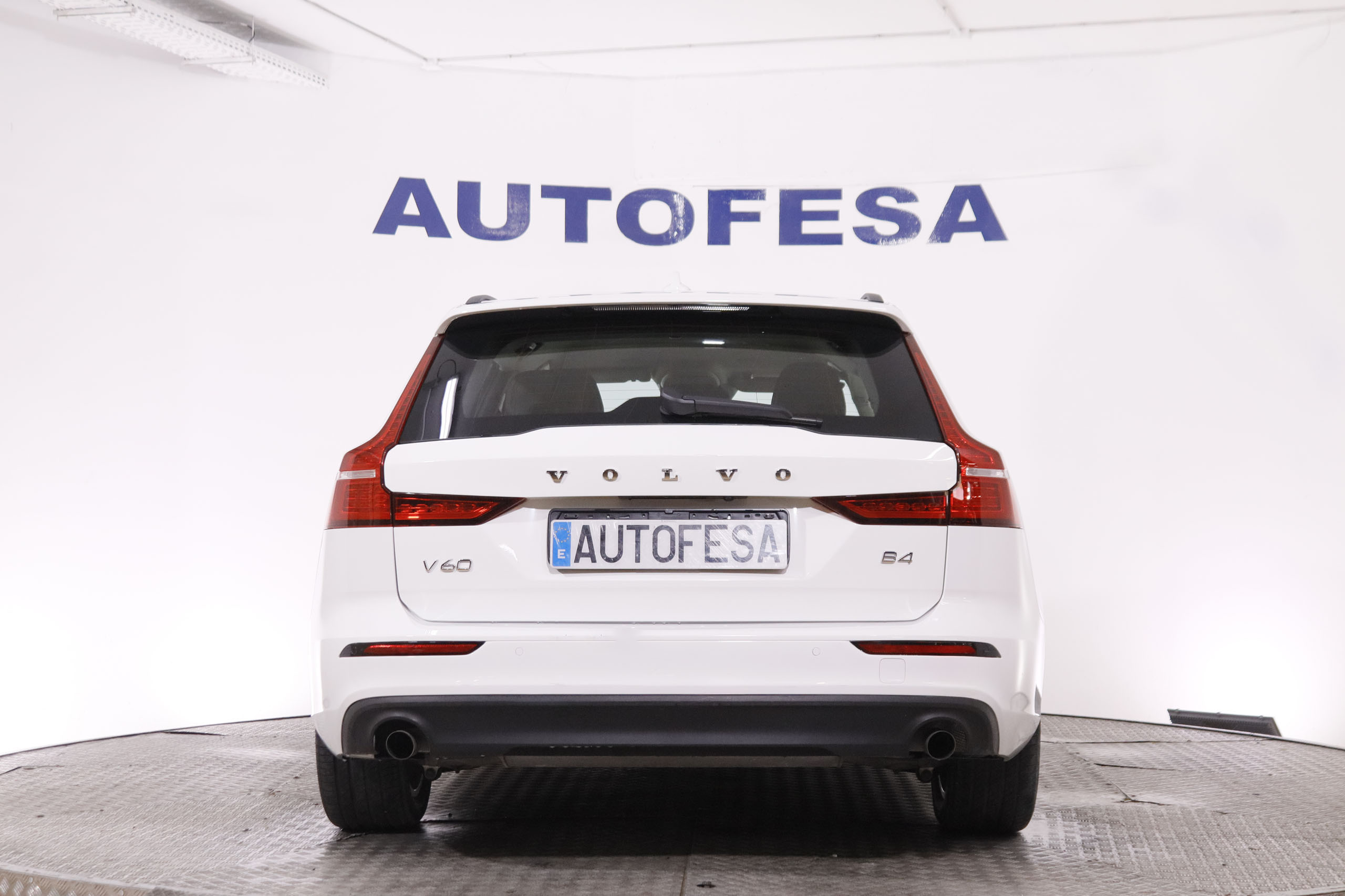 Volvo V60 2.0 HEV B4 MOMENTUM AUTO 197CV 5P # IVA DEDUCIBLE, NAVY, PARKTRONIC foto 6