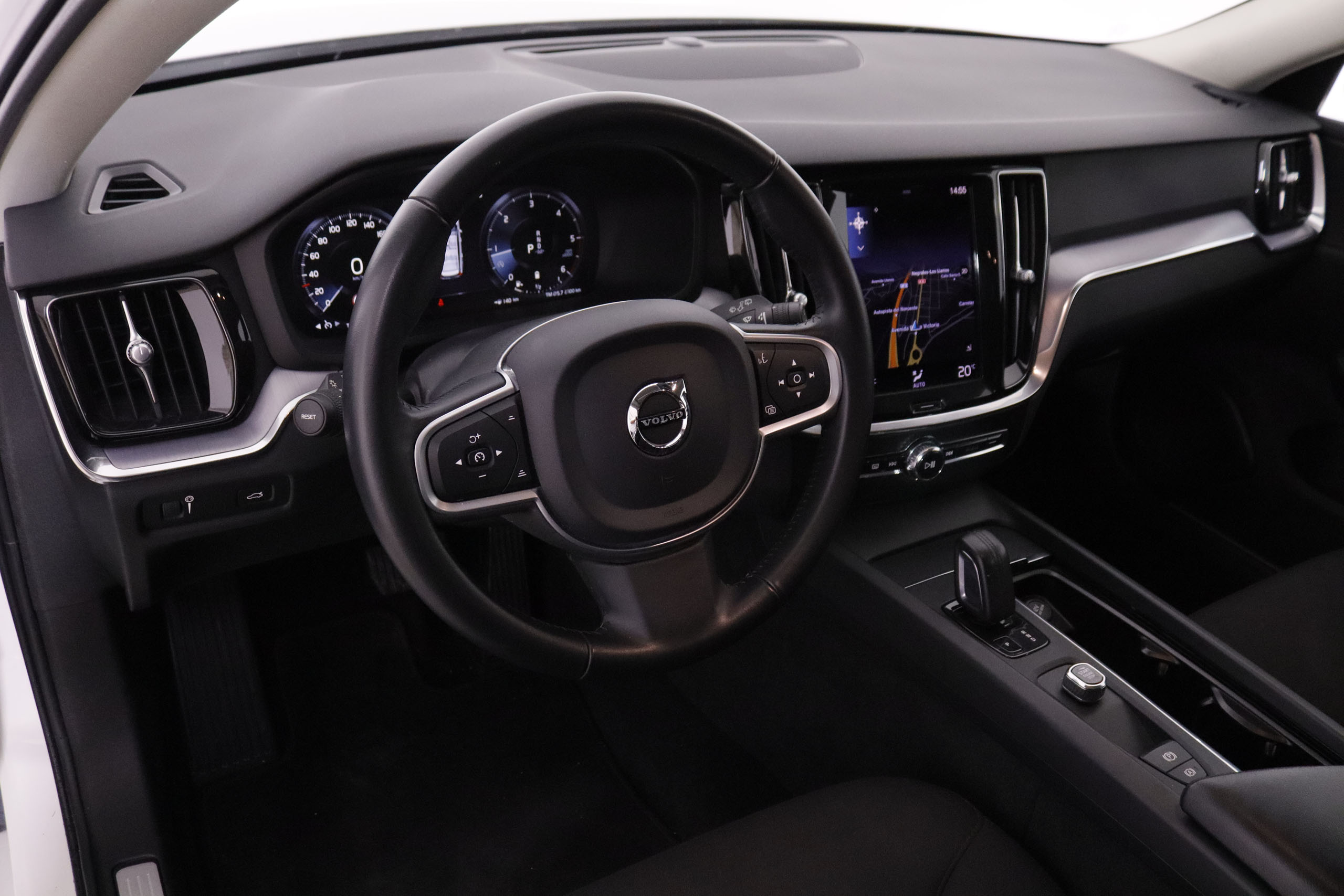 Volvo V60 2.0 HEV B4 MOMENTUM AUTO 197CV 5P # IVA DEDUCIBLE, NAVY, PARKTRONIC foto 14