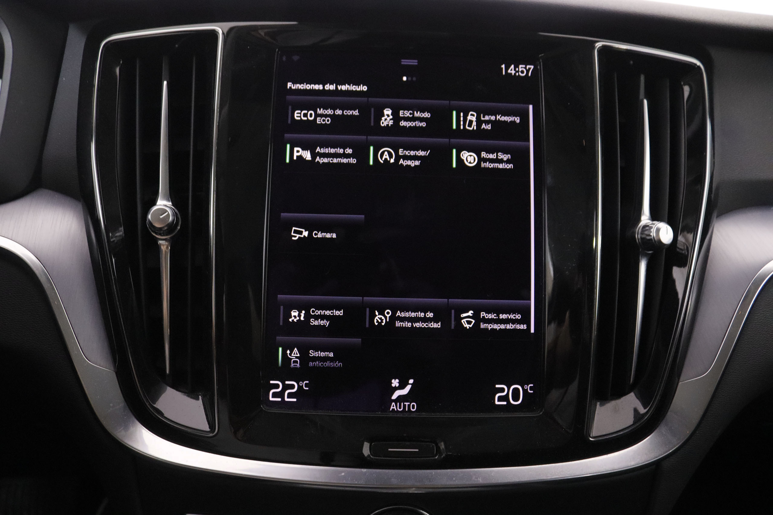 Volvo V60 2.0 HEV B4 MOMENTUM AUTO 197CV 5P # IVA DEDUCIBLE, NAVY, PARKTRONIC foto 21