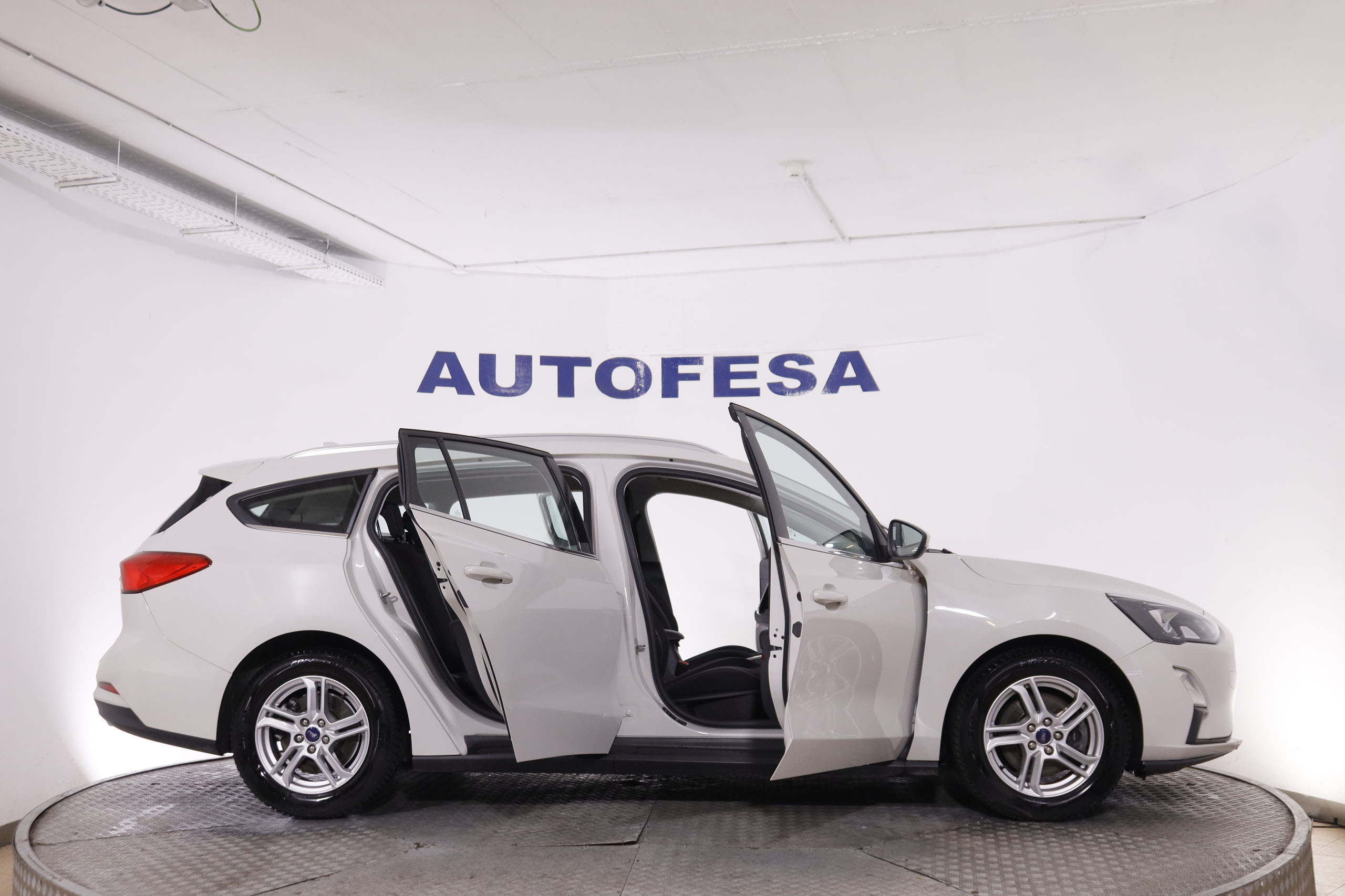 Ford Focus SW 1.5 ECOBLUE AUTO 120CV 5P # IVA DEDUCIBLE, NAVY, PARKTRONIC foto 10