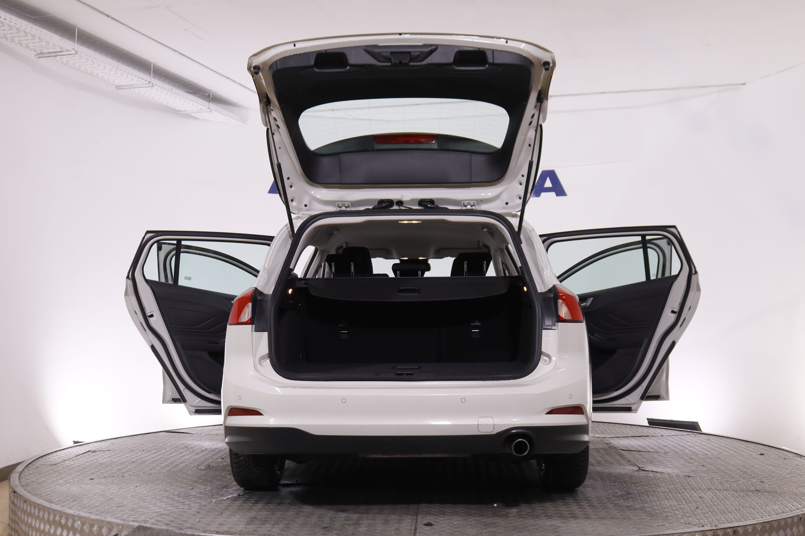 Ford Focus SW 1.5 ECOBLUE AUTO 120CV 5P # IVA DEDUCIBLE, NAVY, PARKTRONIC foto 11