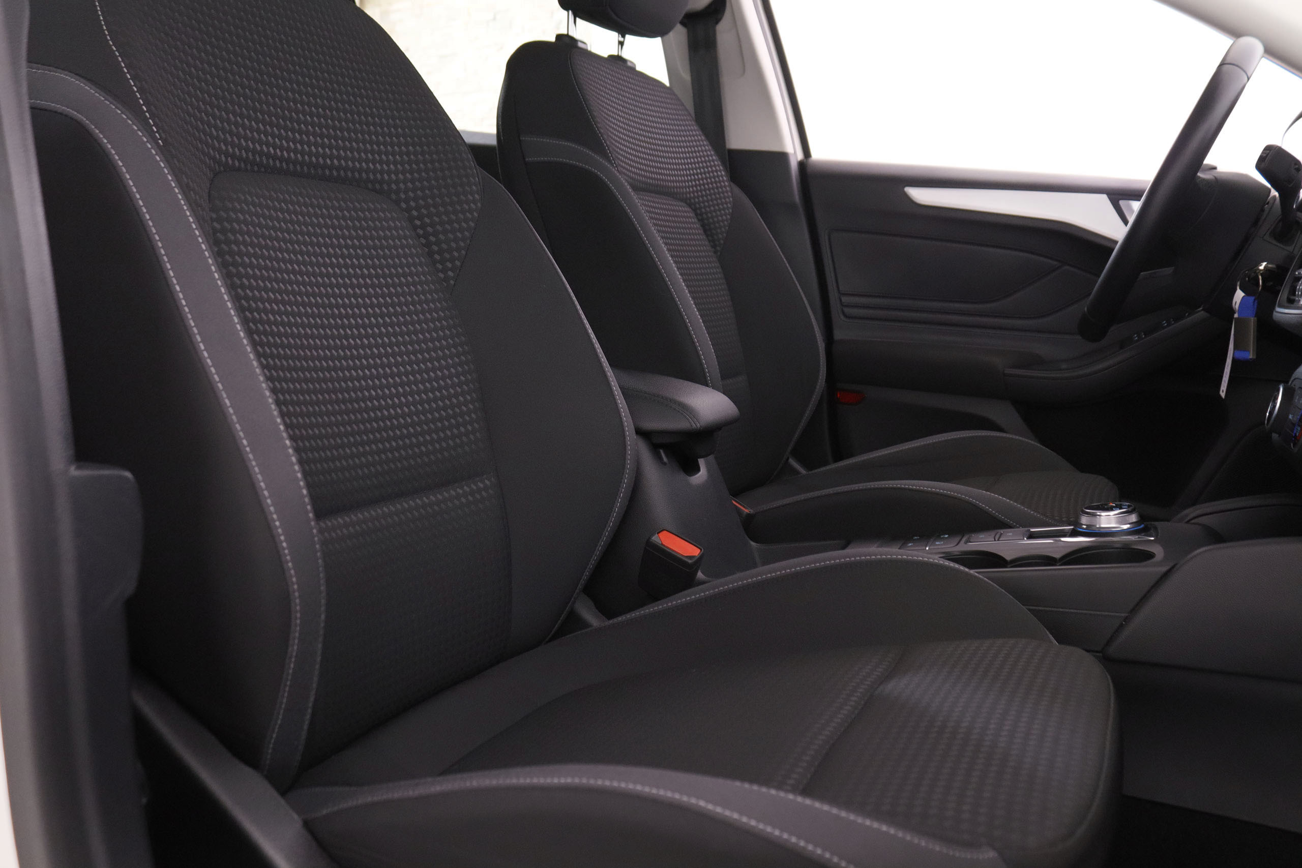 Ford Focus SW 1.5 ECOBLUE AUTO 120CV 5P # IVA DEDUCIBLE, NAVY, PARKTRONIC foto 24