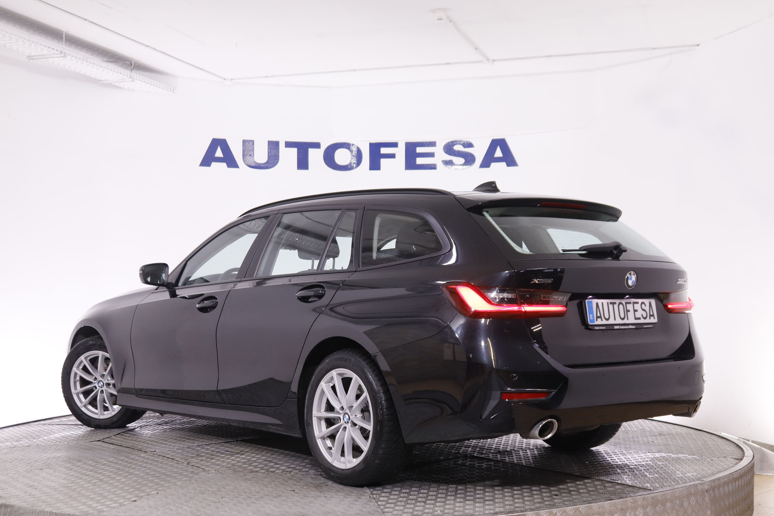 BMW 320 SERIE 3 320D TOURING XDRIVE  AUTO 190CV 5P # IVA DEDUCIBLE, NAVY, PARKTRONIC foto 5