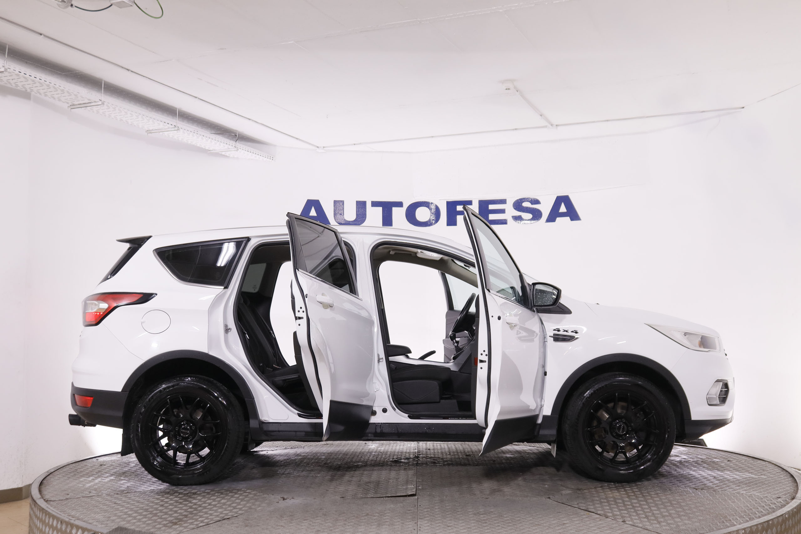 Ford Kuga 2.0 TDCI 4X4 150CV 5P # PARKTRONIC foto 10