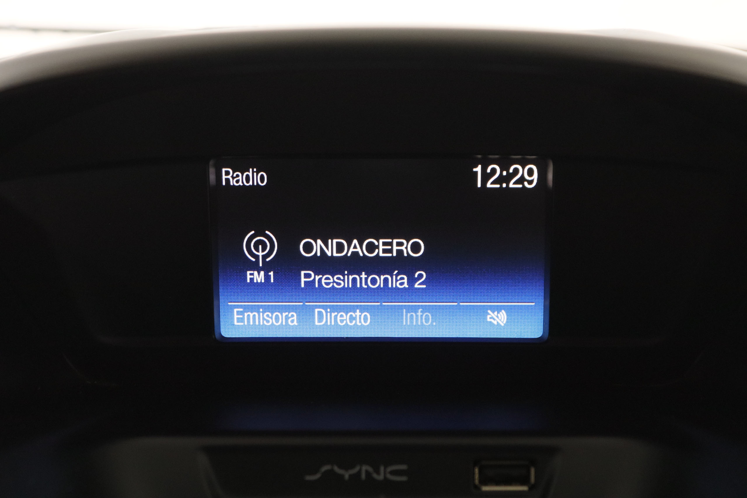 Ford Kuga 2.0 TDCI 4X4 150CV 5P # PARKTRONIC foto 19