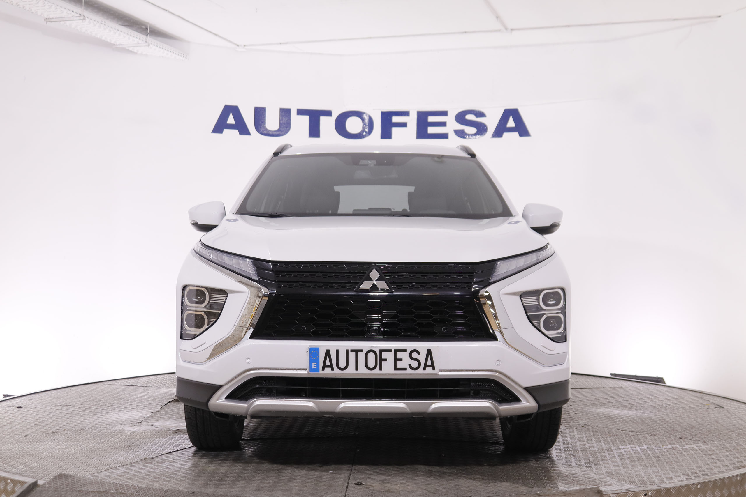 Mitsubishi ECLIPSE CROSS 2.4 PHEV KAITEKI 4X4 AUTO 188CV 5P # GARANTIA FABRICA HASTA 03/2028, IVA DEDUCIBLE, PARKTRONIC foto 2