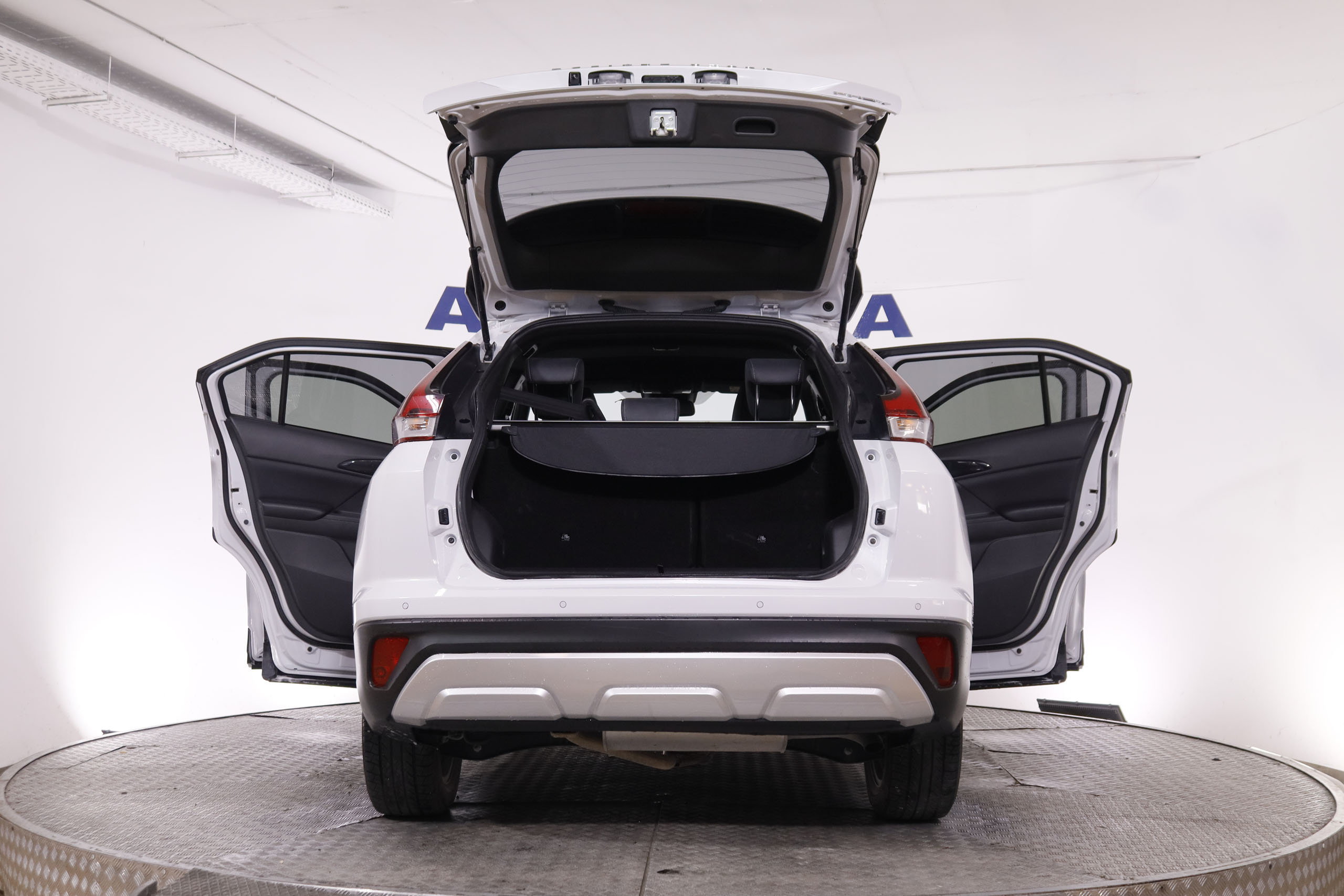 Mitsubishi ECLIPSE CROSS 2.4 PHEV KAITEKI 4X4 AUTO 188CV 5P # GARANTIA FABRICA HASTA 03/2028, IVA DEDUCIBLE, PARKTRONIC foto 10