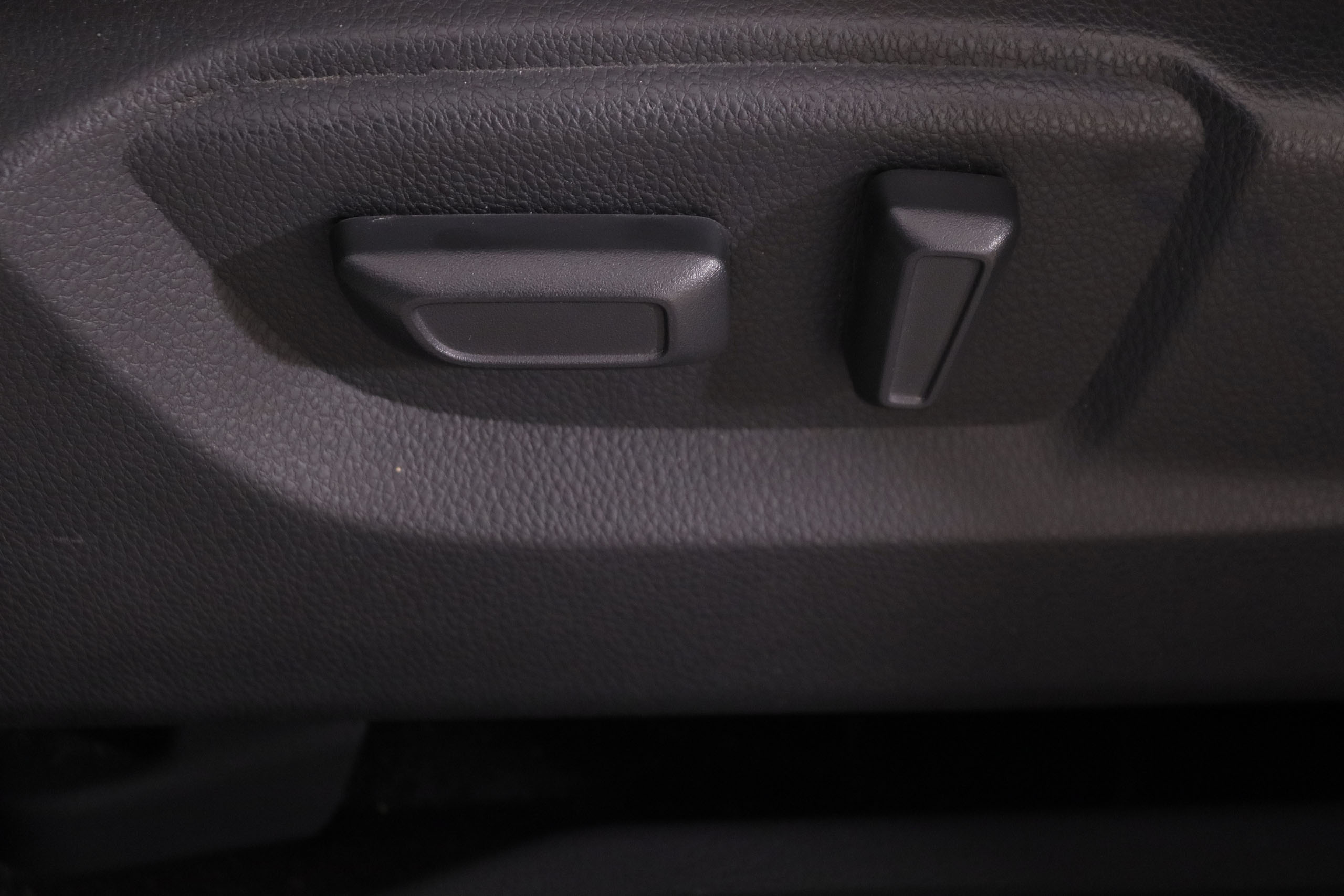 Mitsubishi ECLIPSE CROSS 2.4 PHEV KAITEKI 4X4 AUTO 188CV 5P # GARANTIA FABRICA HASTA 03/2028, IVA DEDUCIBLE, PARKTRONIC foto 26