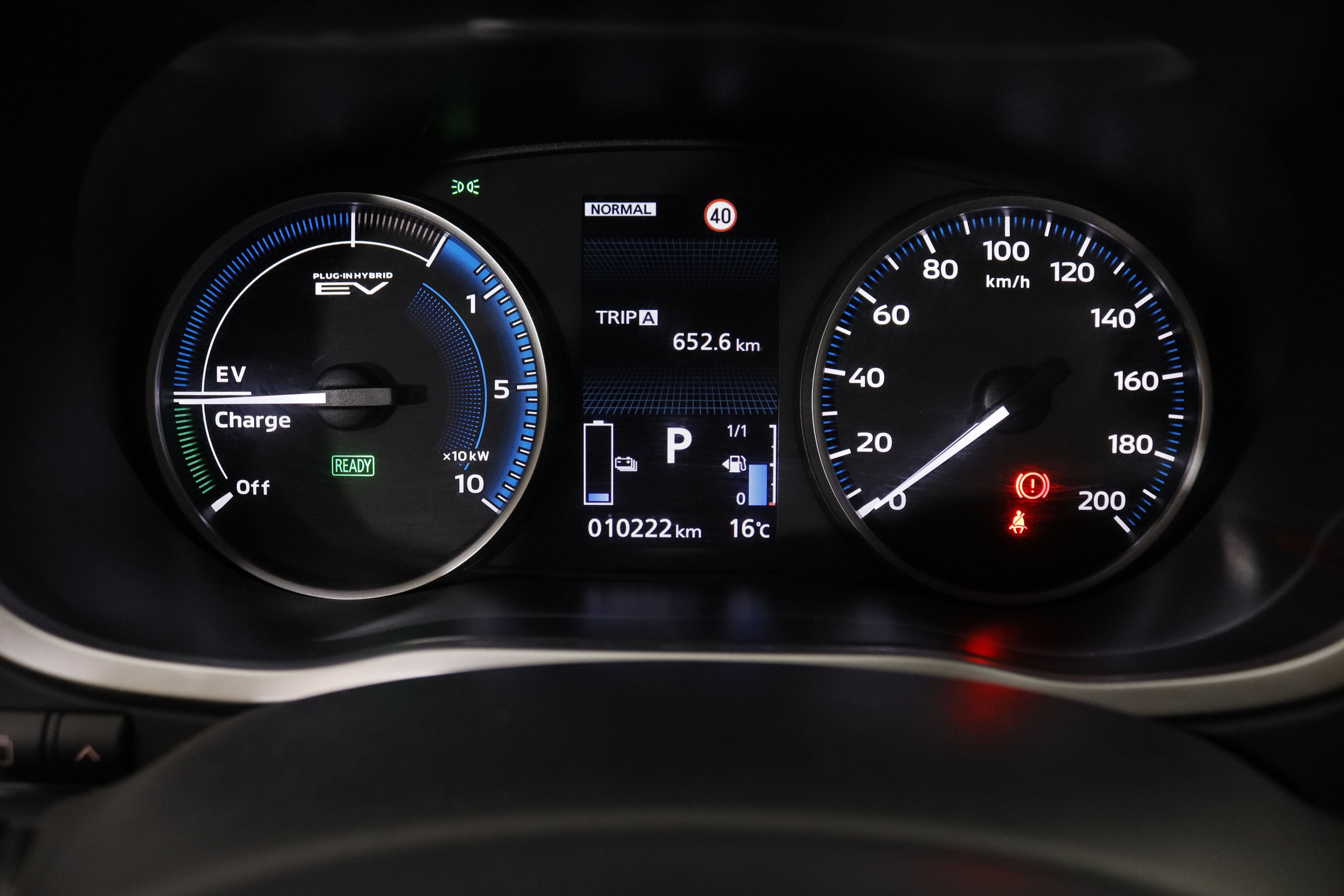 Mitsubishi ECLIPSE CROSS 2.4 PHEV KAITEKI 4X4 AUTO 188CV 5P # GARANTIA FABRICA HASTA 03/2028, IVA DEDUCIBLE, PARKTRONIC foto 18