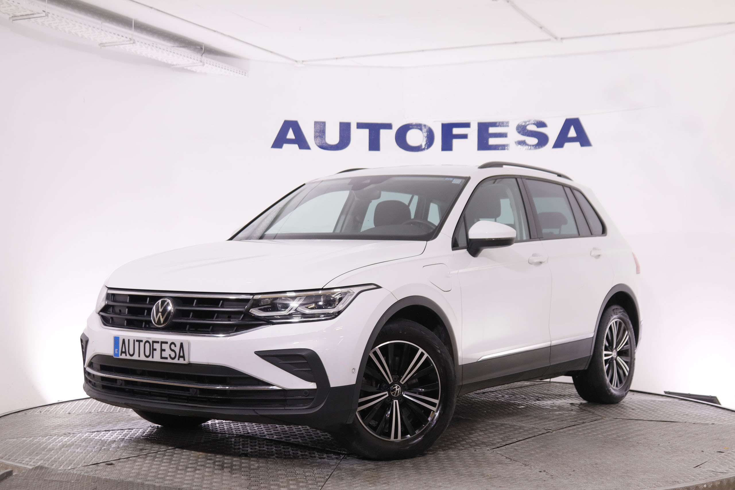 Volkswagen Tiguan 1.4 TSI EHYBRID LIFE AUTO 245CV 5P # IVA DEDUCIBLE, NAVY, PARKTRONIC foto 25
