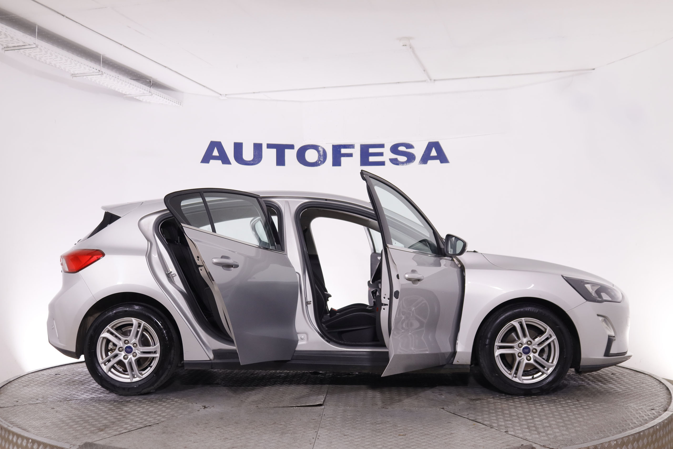 Ford FOCUS 1.0 ECOBOOST HYBRID MHEV TREND PLUS 125CV 5P # NAVY,FAROS LED,PARKTRONIC,CAMAR TRASERA 1.0 ECOBOOST HYBRID MHEV TREND PLUS 125CV 5P # NAVY,FAROS LED,PARKTRONIC,CAMAR TRASERA foto 11