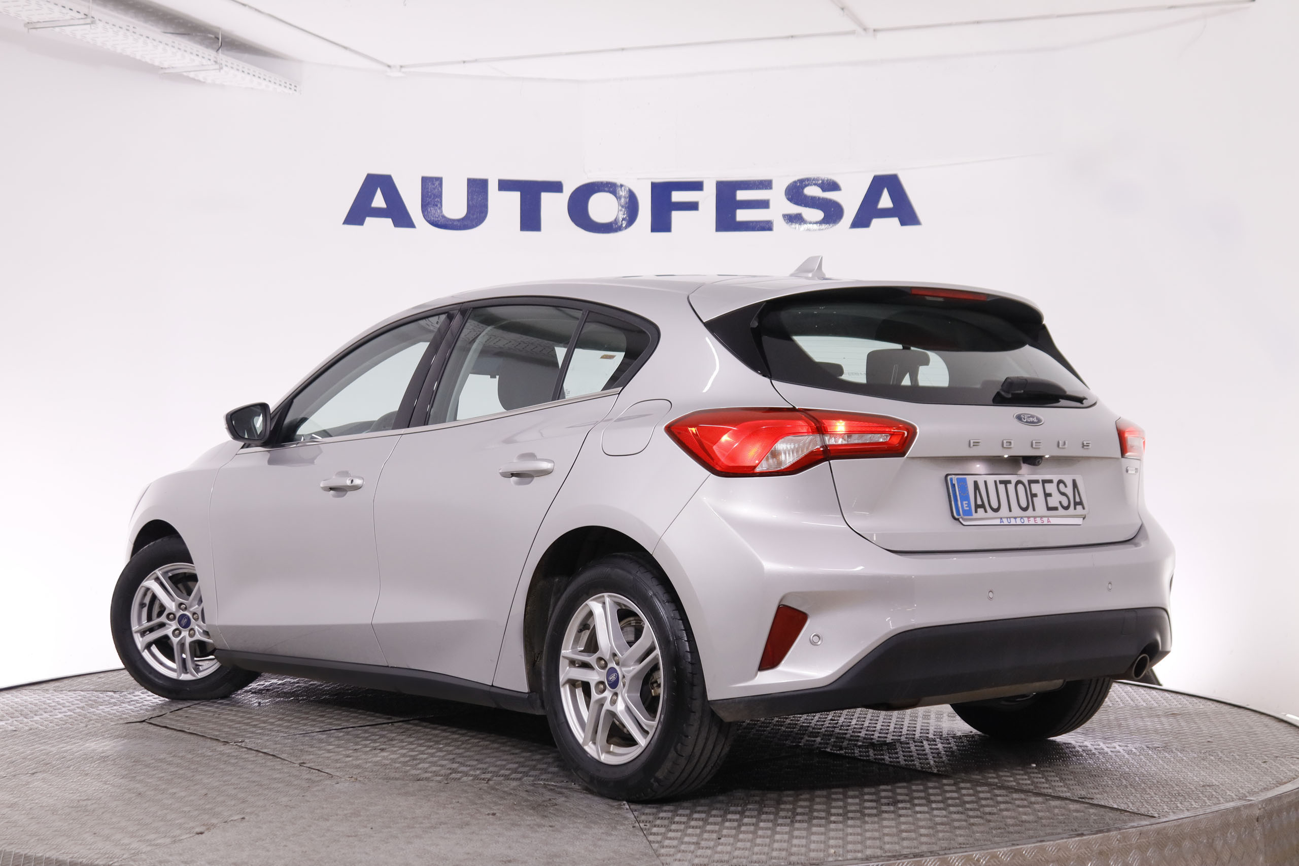 Ford FOCUS 1.0 ECOBOOST HYBRID MHEV TREND PLUS 125CV 5P # NAVY,FAROS LED,PARKTRONIC,CAMAR TRASERA 1.0 ECOBOOST HYBRID MHEV TREND PLUS 125CV 5P # NAVY,FAROS LED,PARKTRONIC,CAMAR TRASERA foto 9