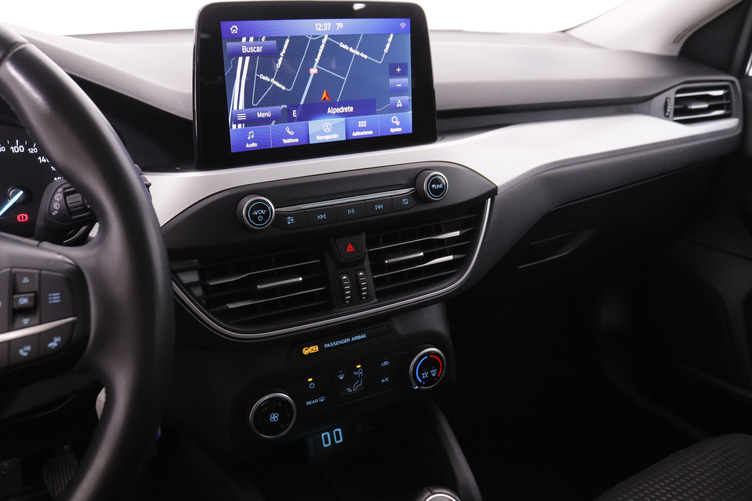 Ford FOCUS 1.0 ECOBOOST HYBRID MHEV TREND PLUS 125CV 5P # NAVY,FAROS LED,PARKTRONIC,CAMAR TRASERA 1.0 ECOBOOST HYBRID MHEV TREND PLUS 125CV 5P # NAVY,FAROS LED,PARKTRONIC,CAMAR TRASERA foto 17