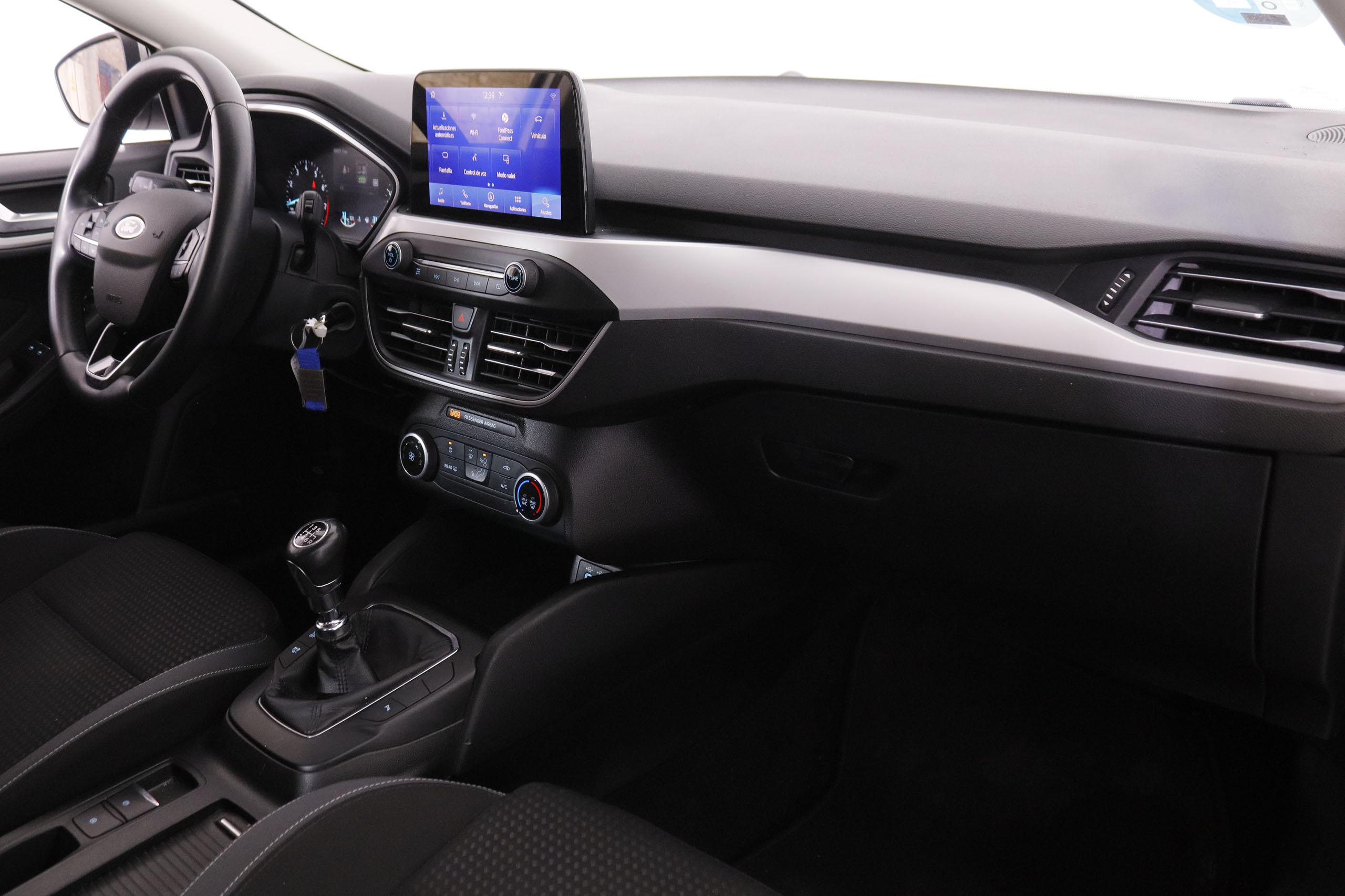 Ford FOCUS 1.0 ECOBOOST HYBRID MHEV TREND PLUS 125CV 5P # NAVY,FAROS LED,PARKTRONIC,CAMAR TRASERA 1.0 ECOBOOST HYBRID MHEV TREND PLUS 125CV 5P # NAVY,FAROS LED,PARKTRONIC,CAMAR TRASERA foto 15