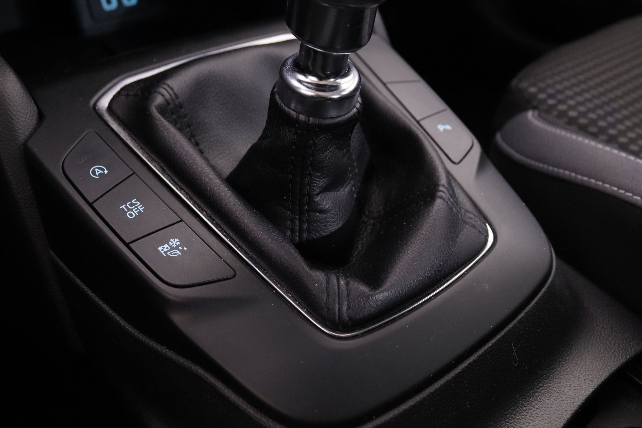 Ford FOCUS 1.0 ECOBOOST HYBRID MHEV TREND PLUS 125CV 5P # NAVY,FAROS LED,PARKTRONIC,CAMAR TRASERA 1.0 ECOBOOST HYBRID MHEV TREND PLUS 125CV 5P # NAVY,FAROS LED,PARKTRONIC,CAMAR TRASERA foto 24