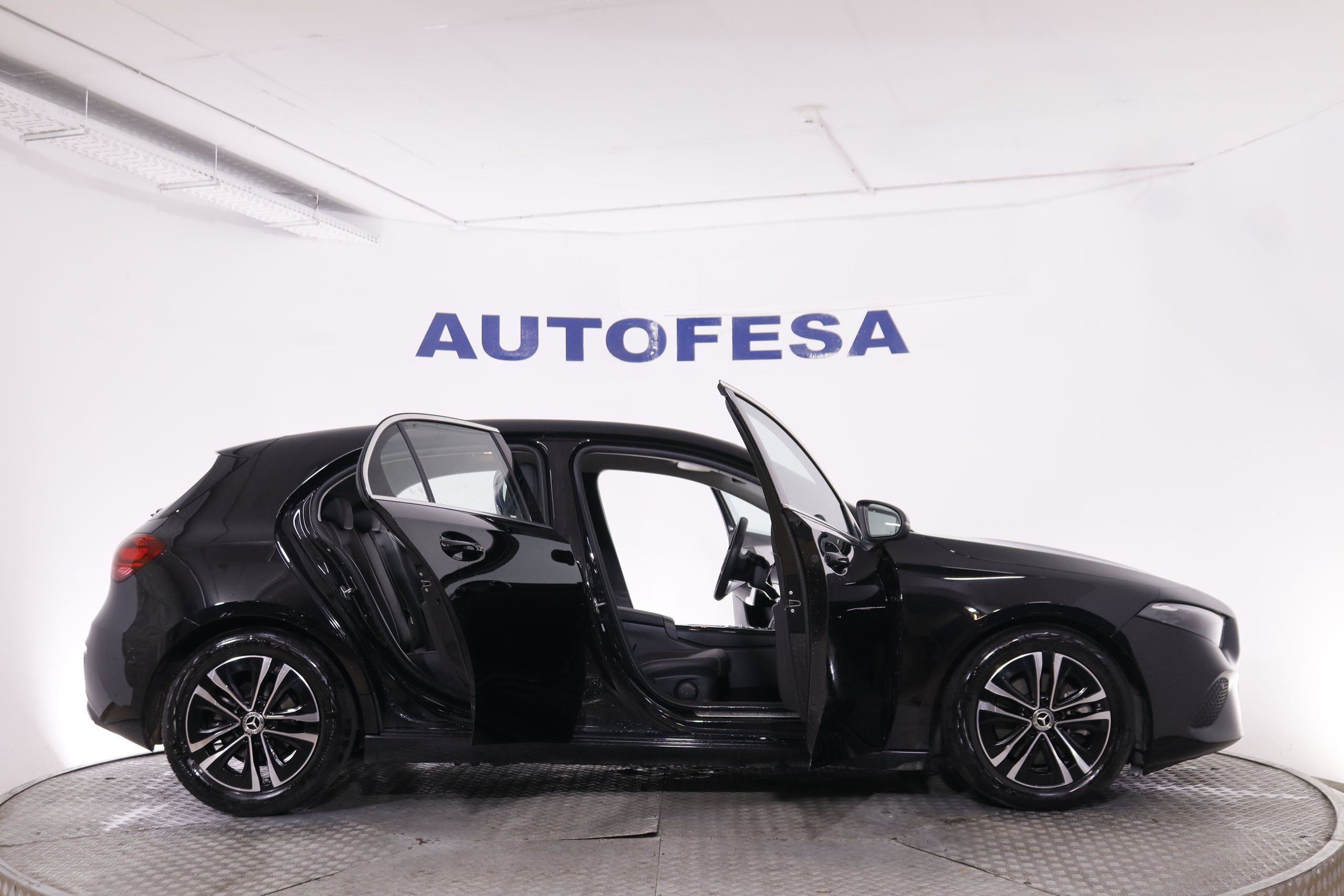 Mercedes-benz A 220 CLASE A 220 D 190CV AUTO 5P # IVA DEDUCIBLE,NAVY,FAROS LED,CAMARA TRASERA foto 10