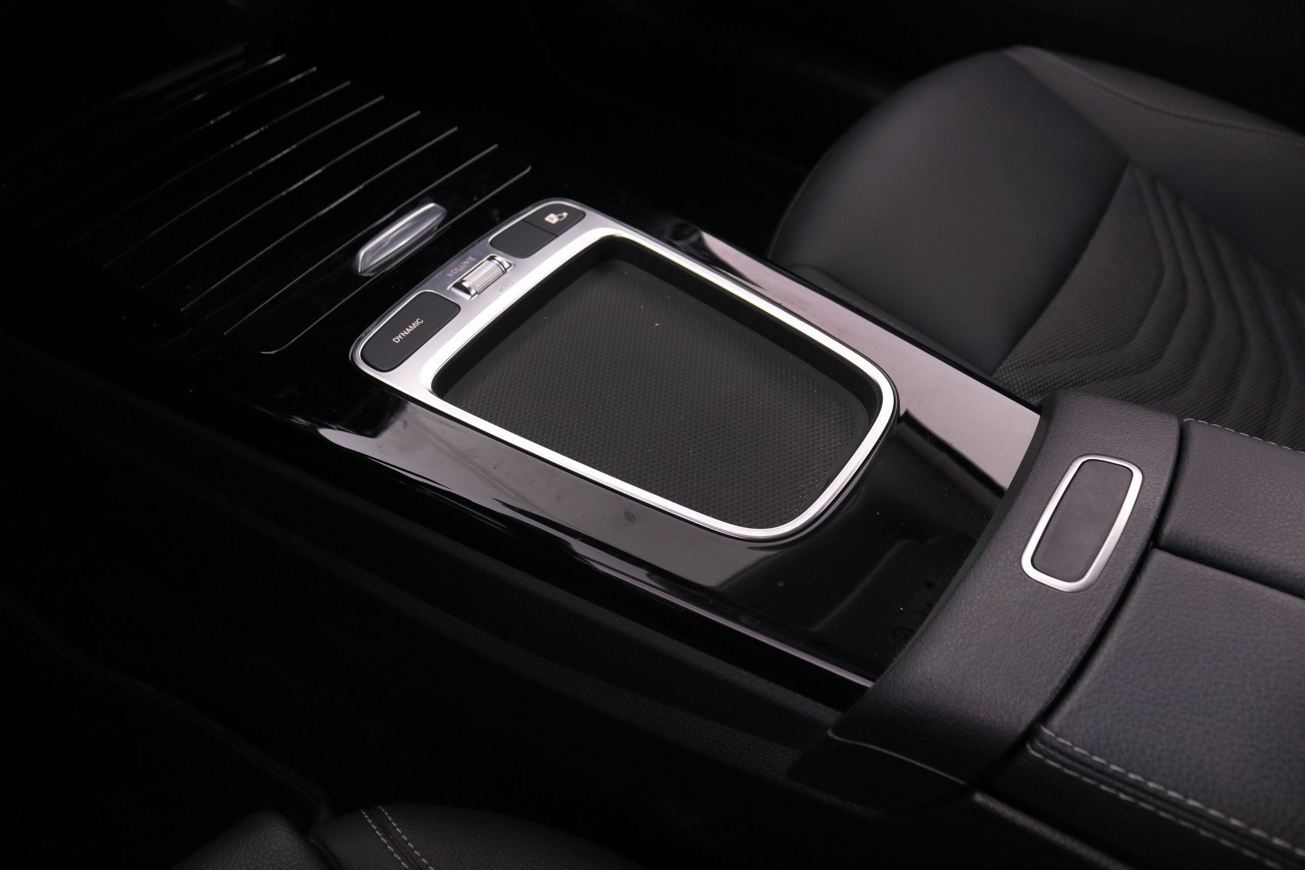 Mercedes-benz A 220 CLASE A 220 D 190CV AUTO 5P # IVA DEDUCIBLE,NAVY,FAROS LED,CAMARA TRASERA foto 18