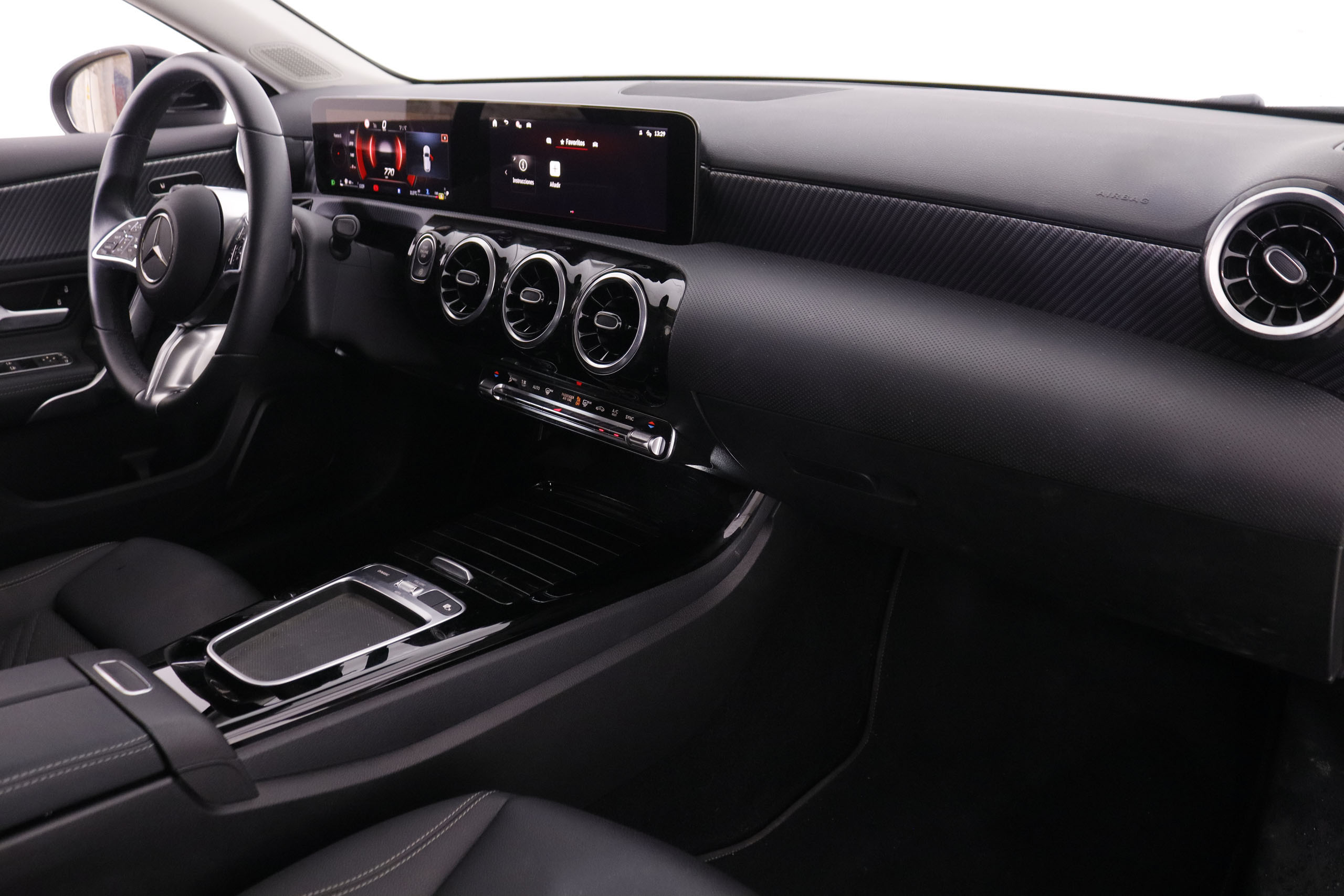 Mercedes-benz A 220 CLASE A 220 D 190CV AUTO 5P # IVA DEDUCIBLE,NAVY,FAROS LED,CAMARA TRASERA foto 29