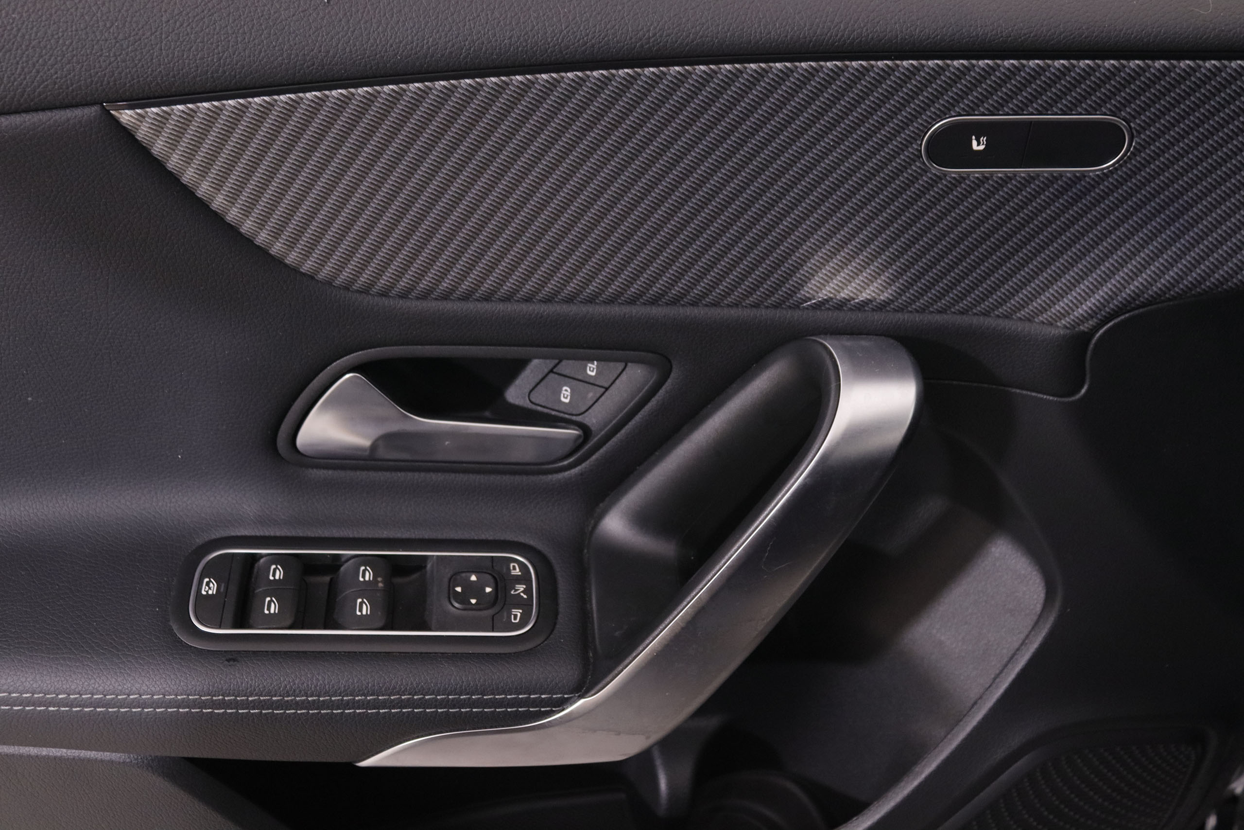 Mercedes-benz A 220 CLASE A 220 D 190CV AUTO 5P # IVA DEDUCIBLE,NAVY,FAROS LED,CAMARA TRASERA foto 37